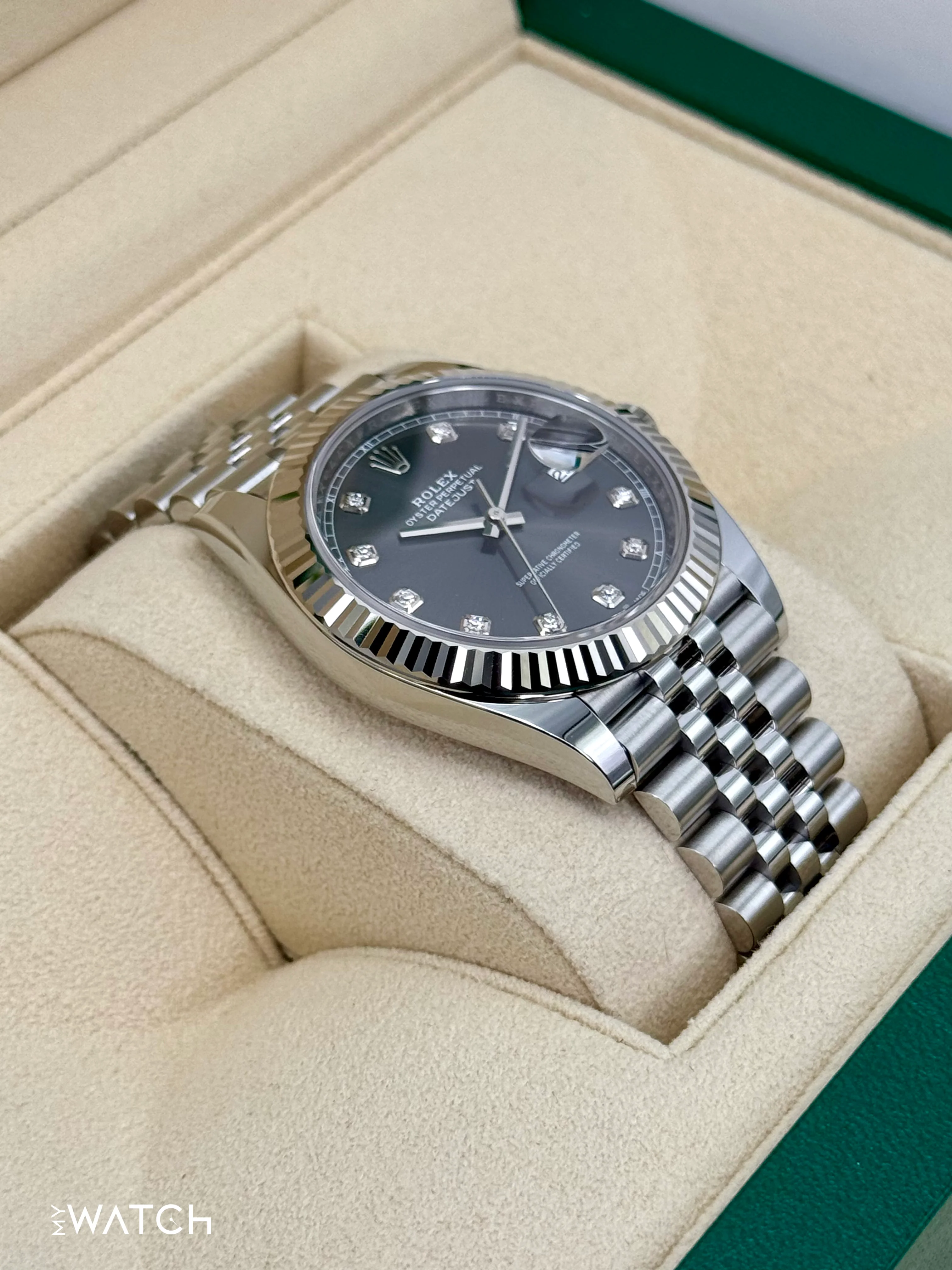 2024 Rolex Datejust 41mm 126334 Stainless Steel Jubilee Rhodium Diamond Dial - Image 5