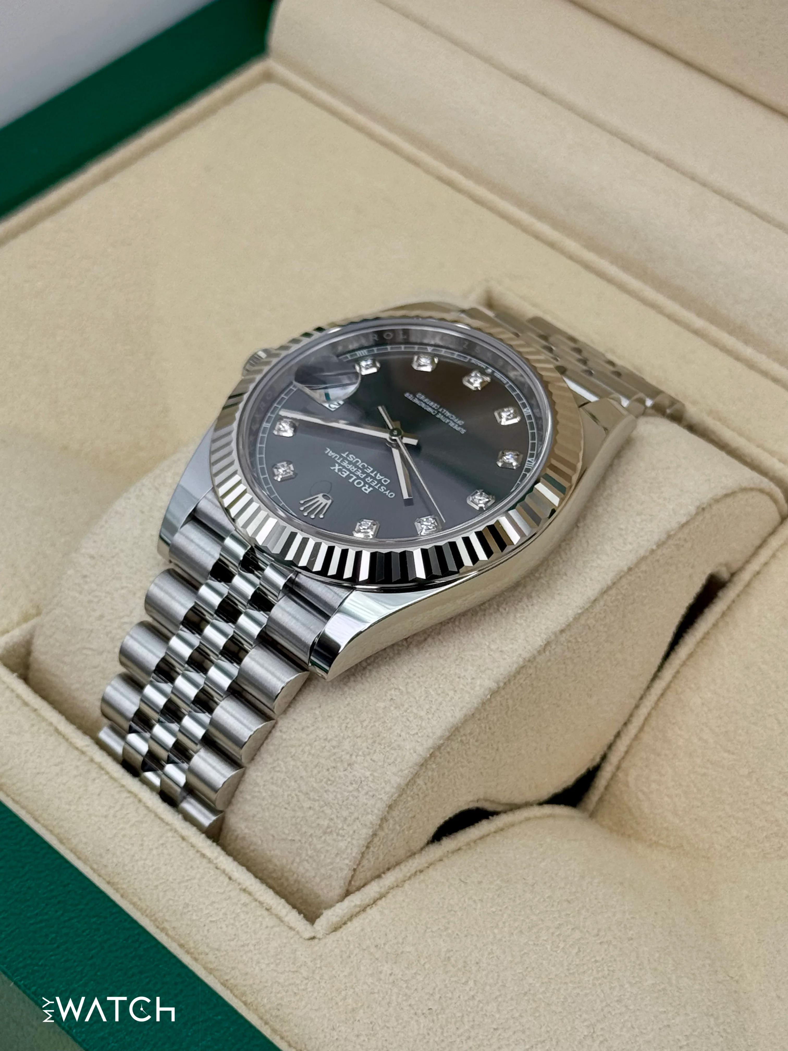 2024 Rolex Datejust 41mm 126334 Stainless Steel Jubilee Rhodium Diamond Dial - Image 8