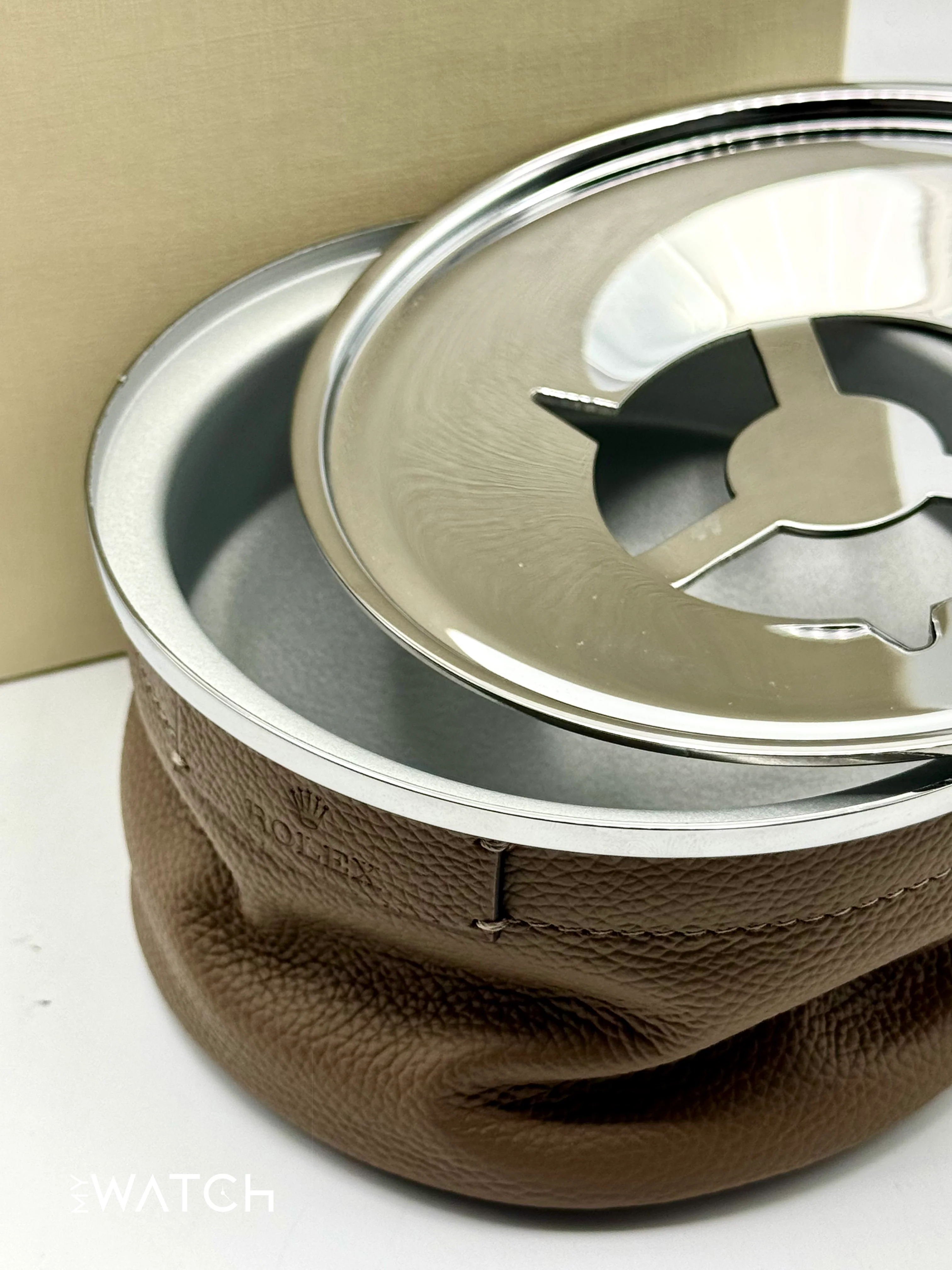 Rolex Brown Leather Ashtray - Image 3
