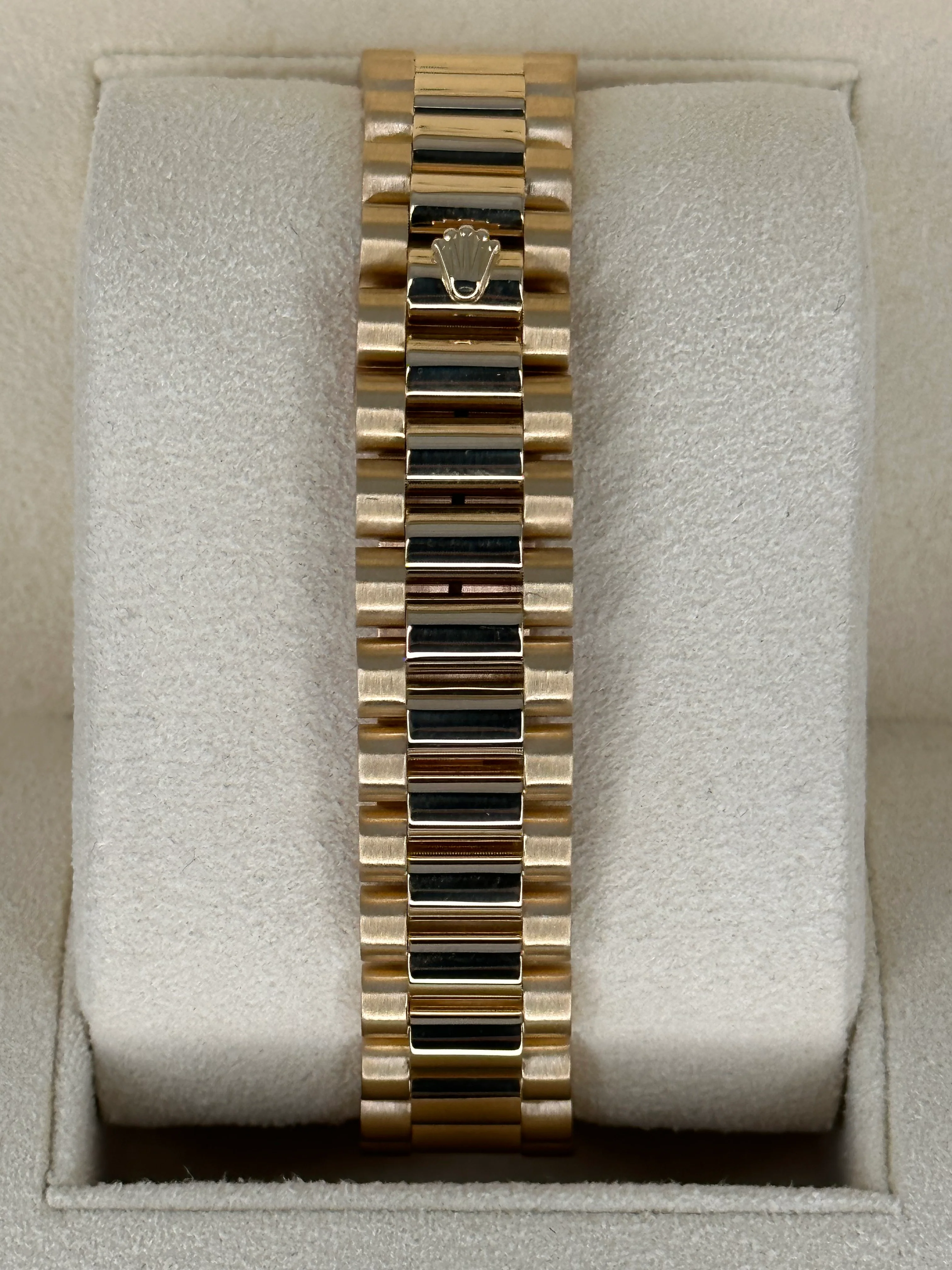 Rolex Datejust Presidential 31mm 68278 Blue Stick Dial - Image 2
