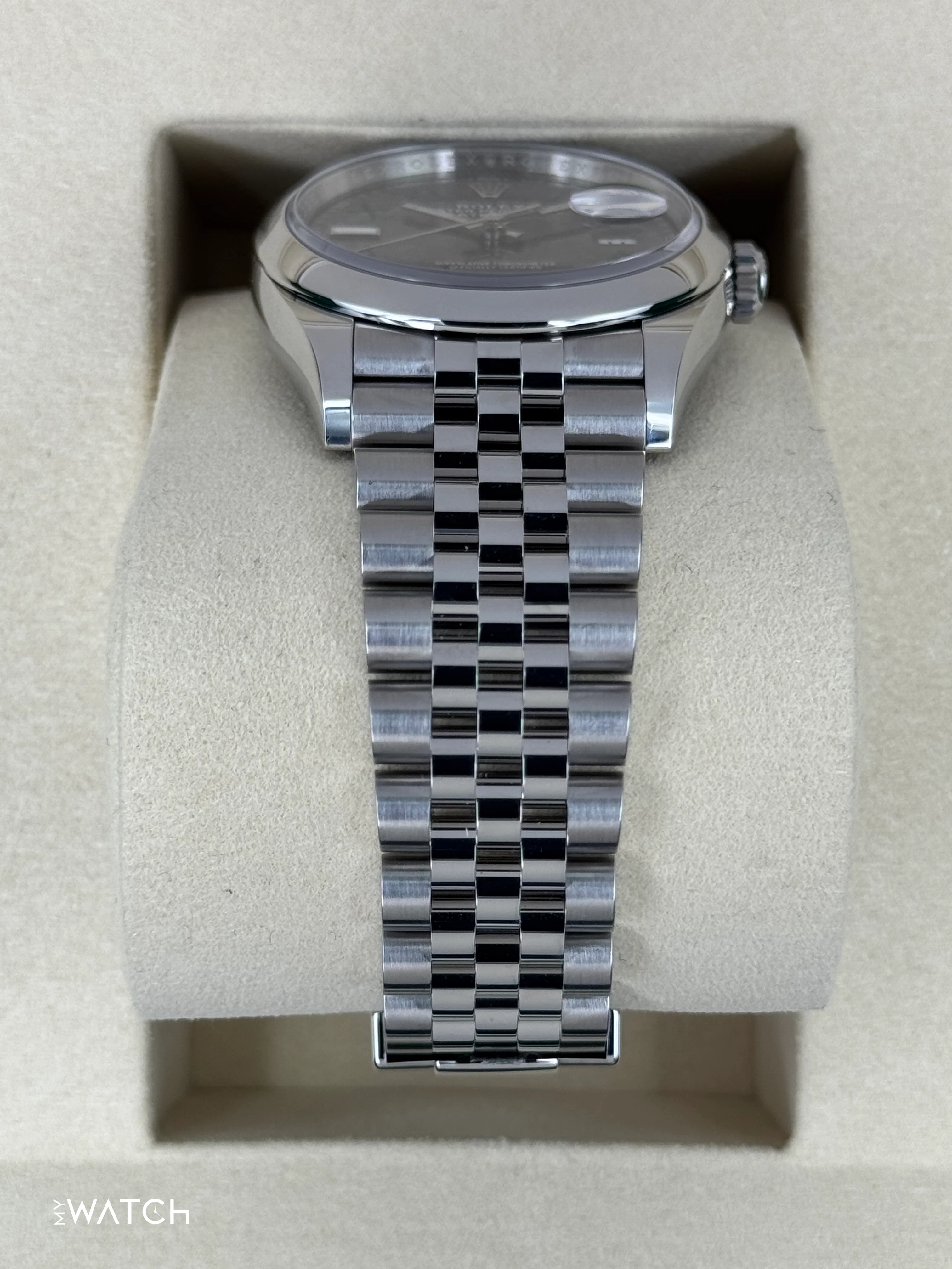 NEW 2025 Rolex Datejust 36mm 126200 Jubilee Wimbledon Dial - Image 3