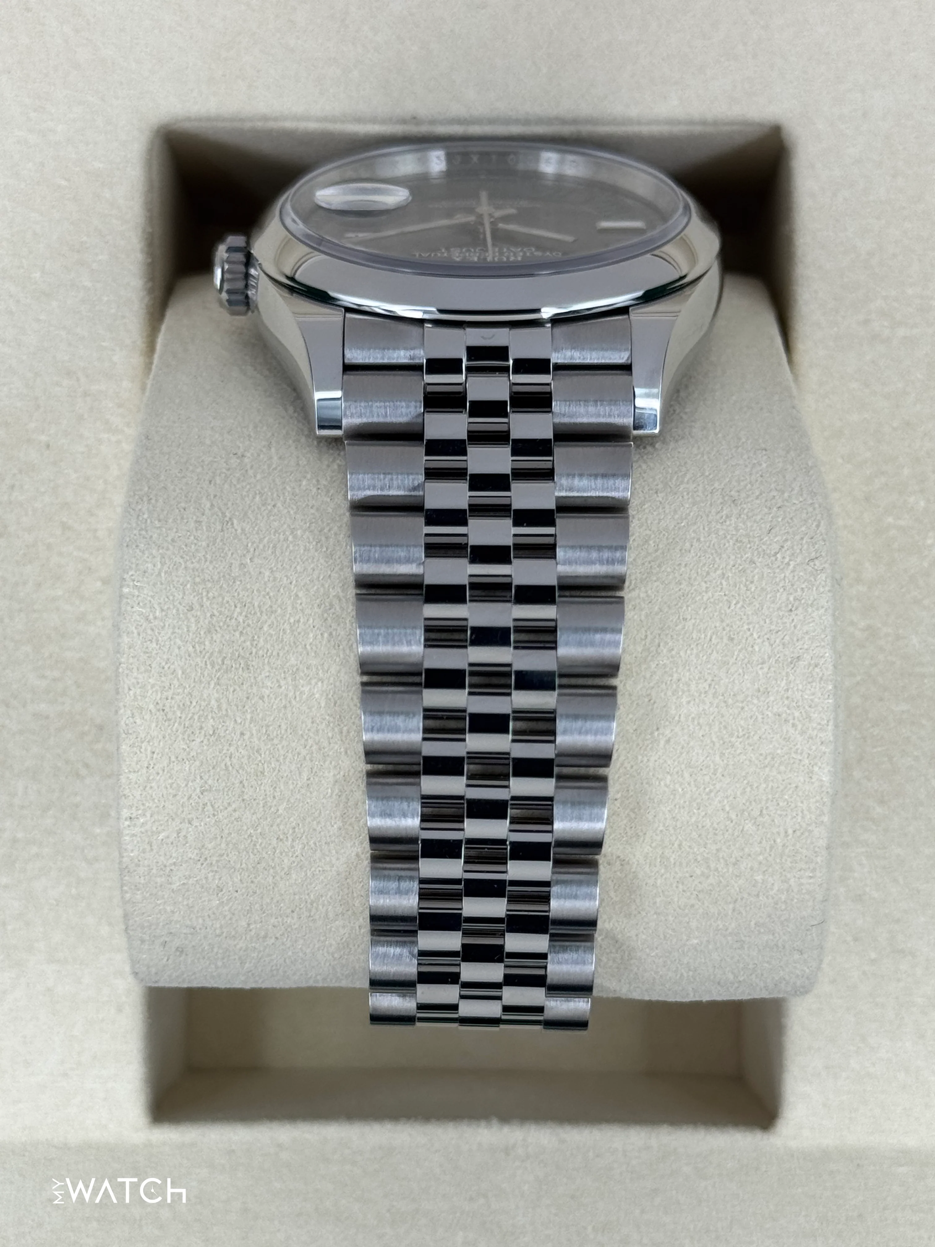 NEW 2025 Rolex Datejust 36mm 126200 Jubilee Wimbledon Dial - Image 4
