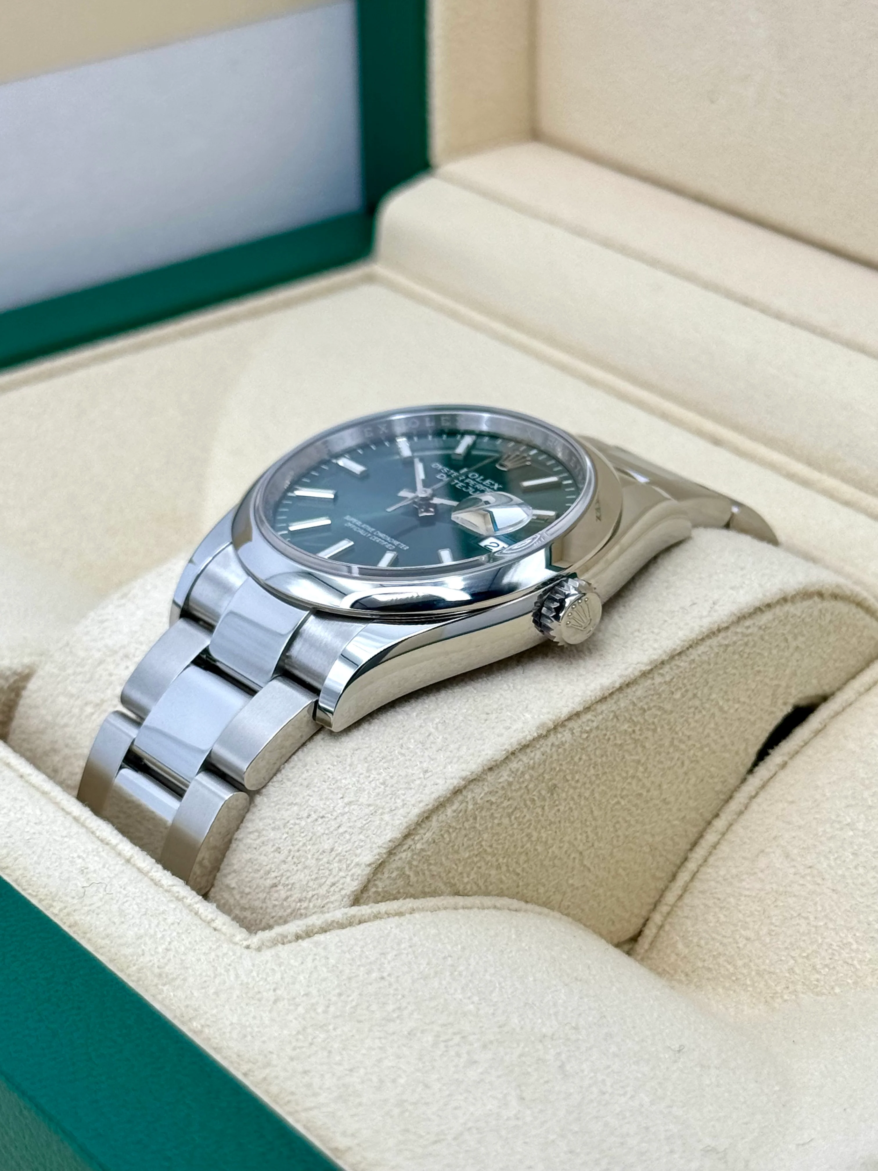 NEW 2023 Rolex Datejust 36mm 126200 Mint Green Dial - Image 5