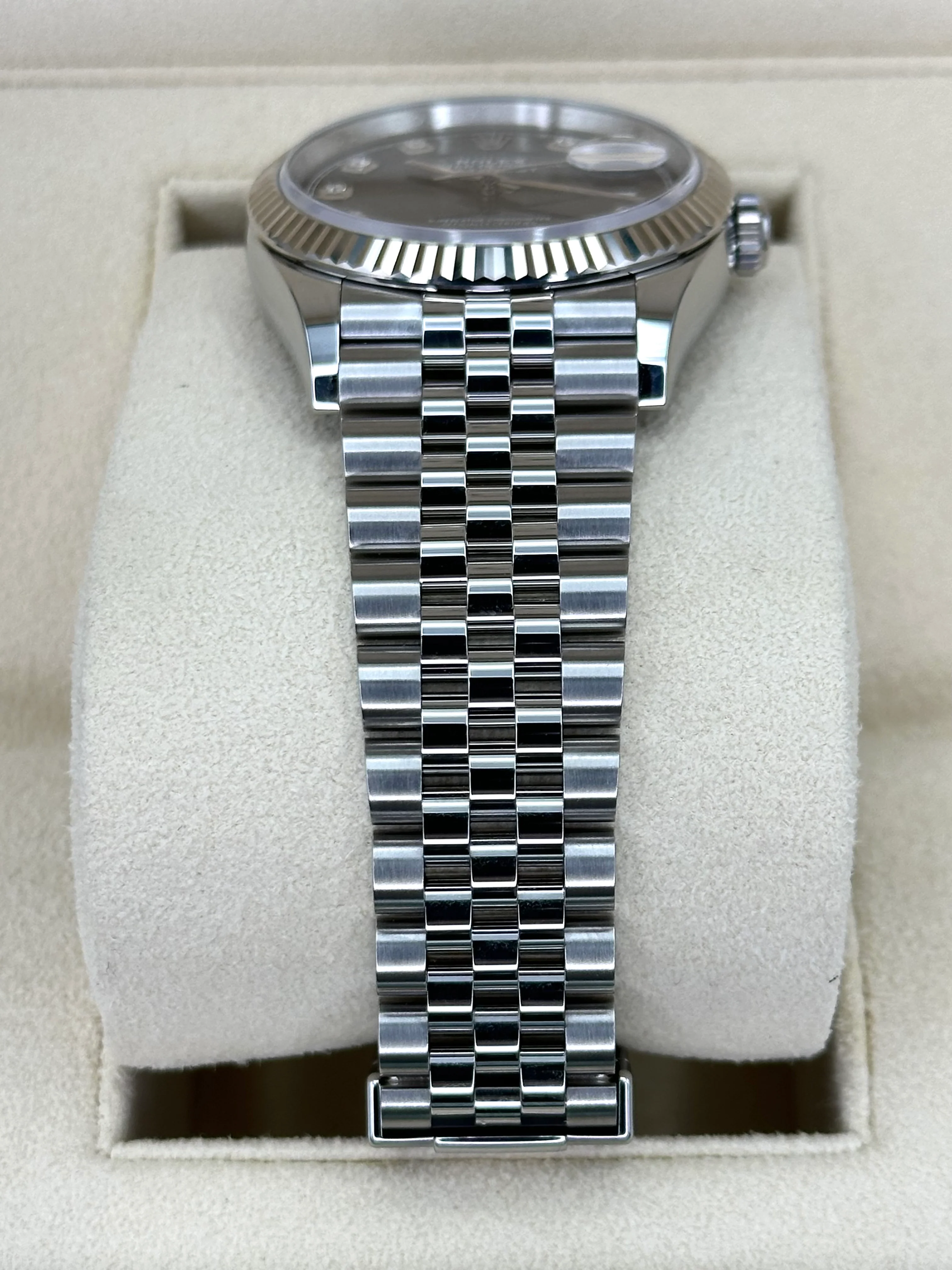 NEW 2025 Rolex Datejust 36mm 126234 Jubilee Black Diamond Dial - Image 3