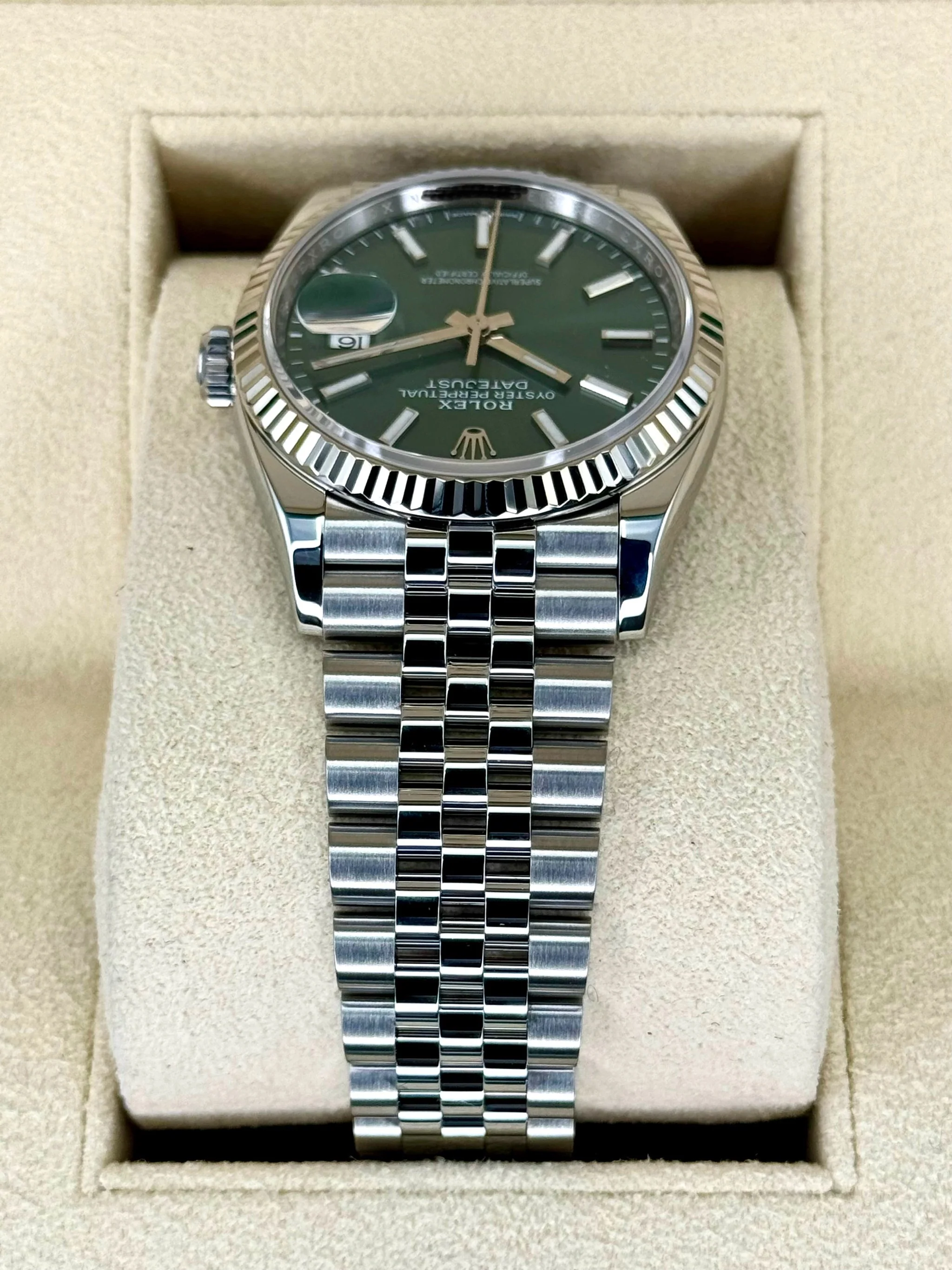 NEW 2025 Rolex Datejust 36mm 126234 Jubilee Green Dial - Image 4