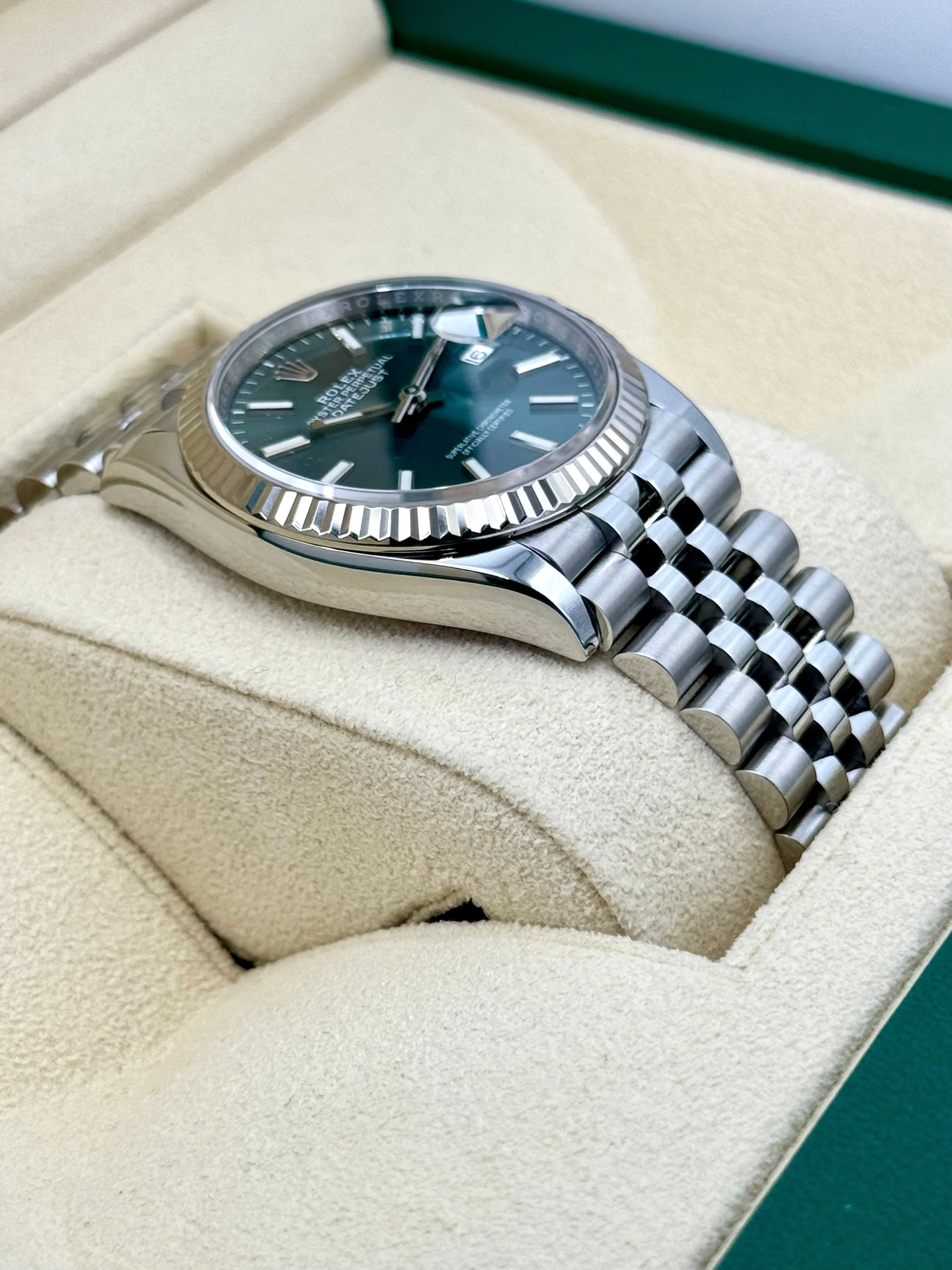 NEW 2025 Rolex Datejust 36mm 126234 Jubilee Green Dial - Image 6