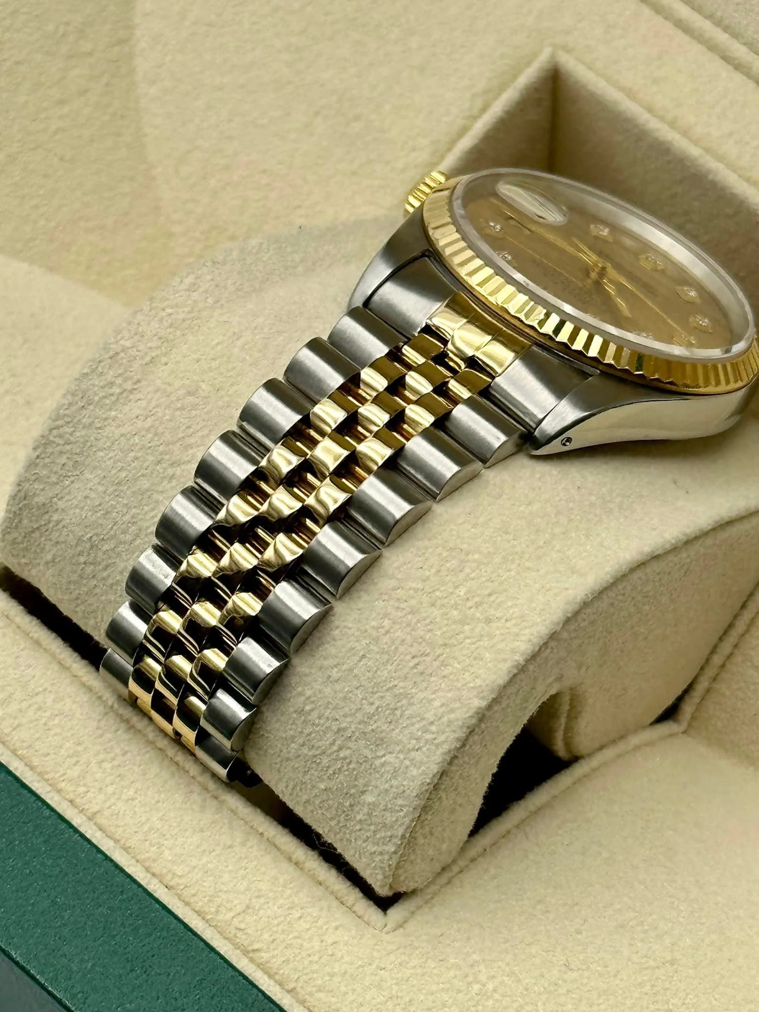 Rolex Datejust 36mm 16233 Two-Tone Jubilee Champagne Diamond Dial - Image 7