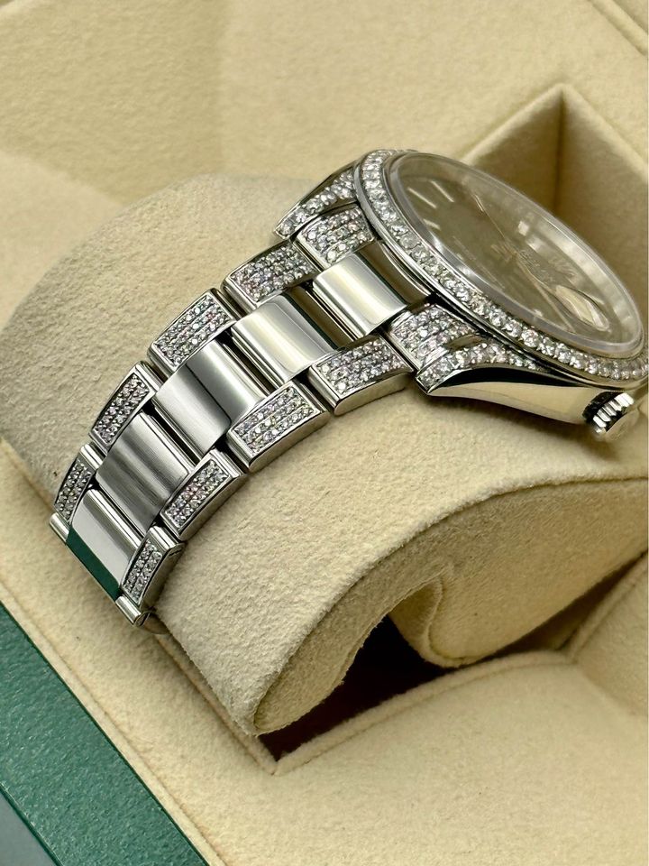 Rolex Datejust 41mm 126300 Diamonds Oyster Black Stick Dial - Image 6