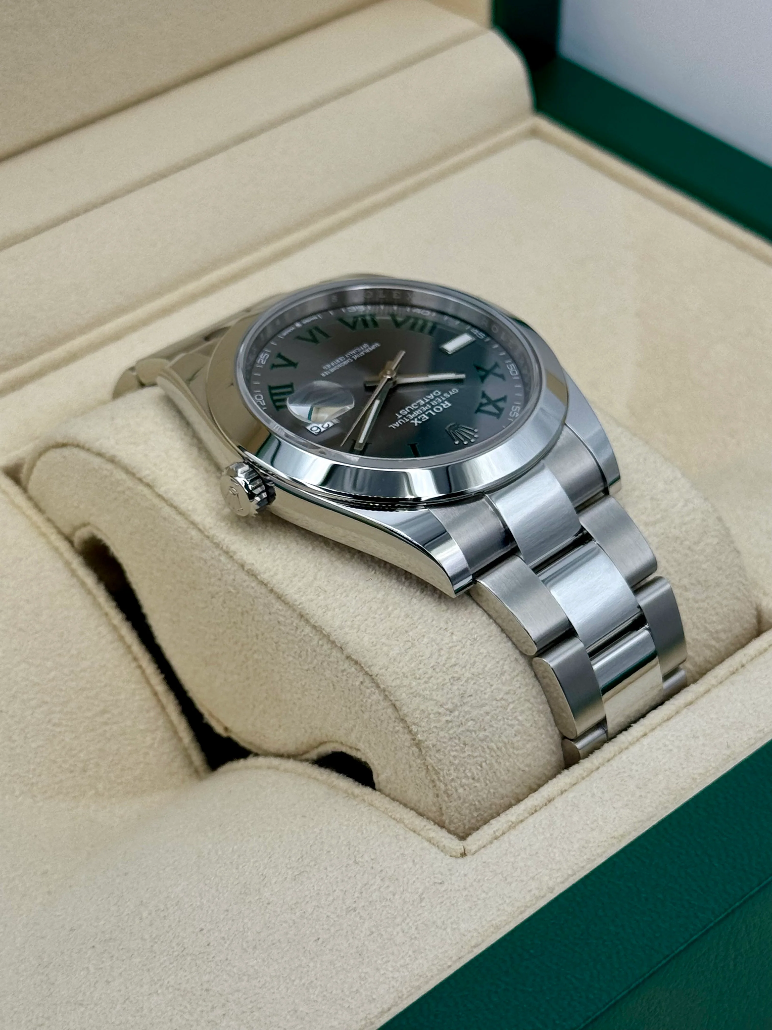 NEW 2025 Rolex Datejust 41mm 126300 Wimbledon Dial Oyster - Image 6