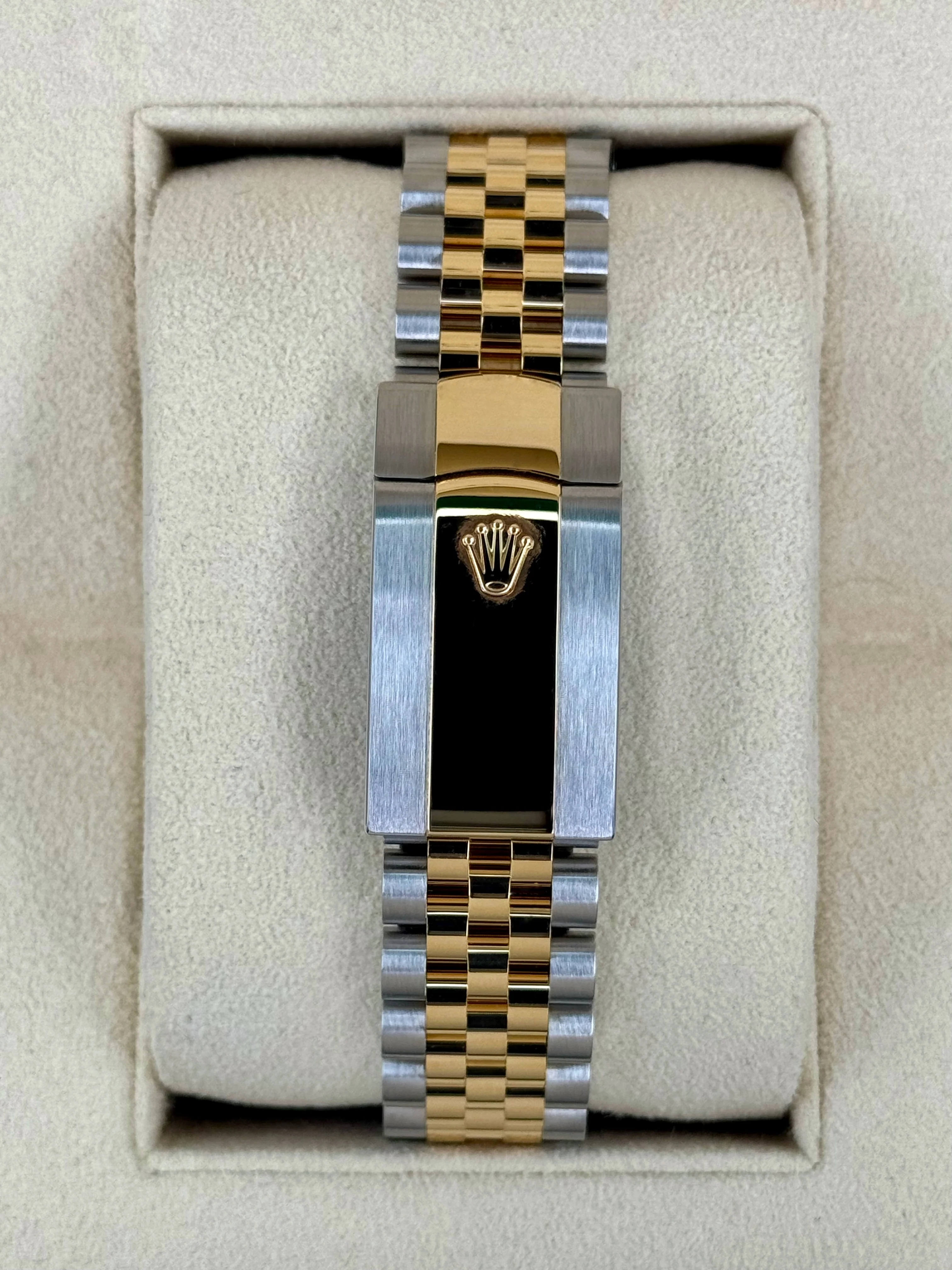 NEW 2025 Rolex Datejust 41mm 126333 Two-Tone Jubilee Black Diamond Dial - Image 2