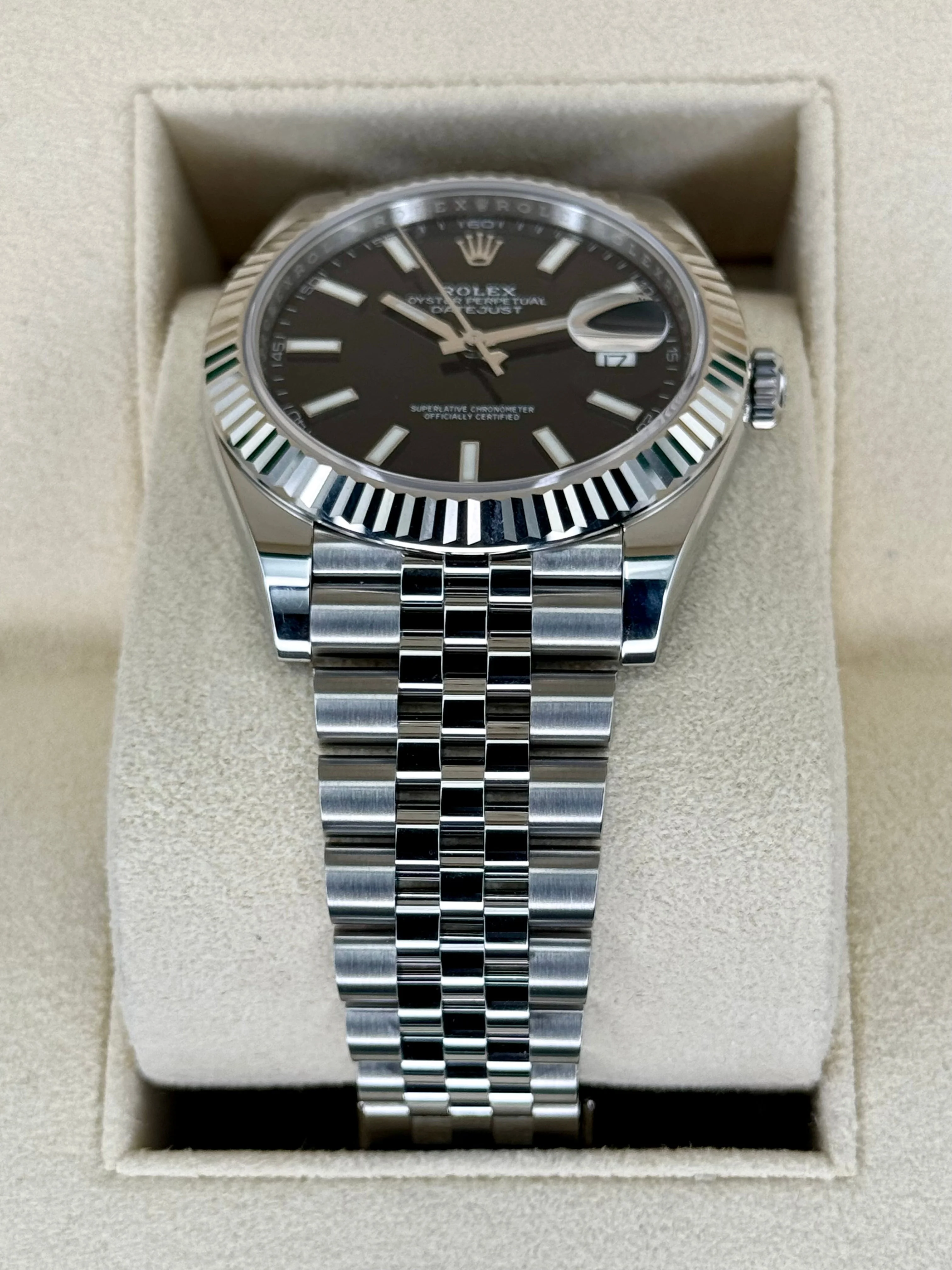 NEW 2025 Rolex Datejust 41mm 126334 Stainless Steel Jubilee Black Dial - Image 3