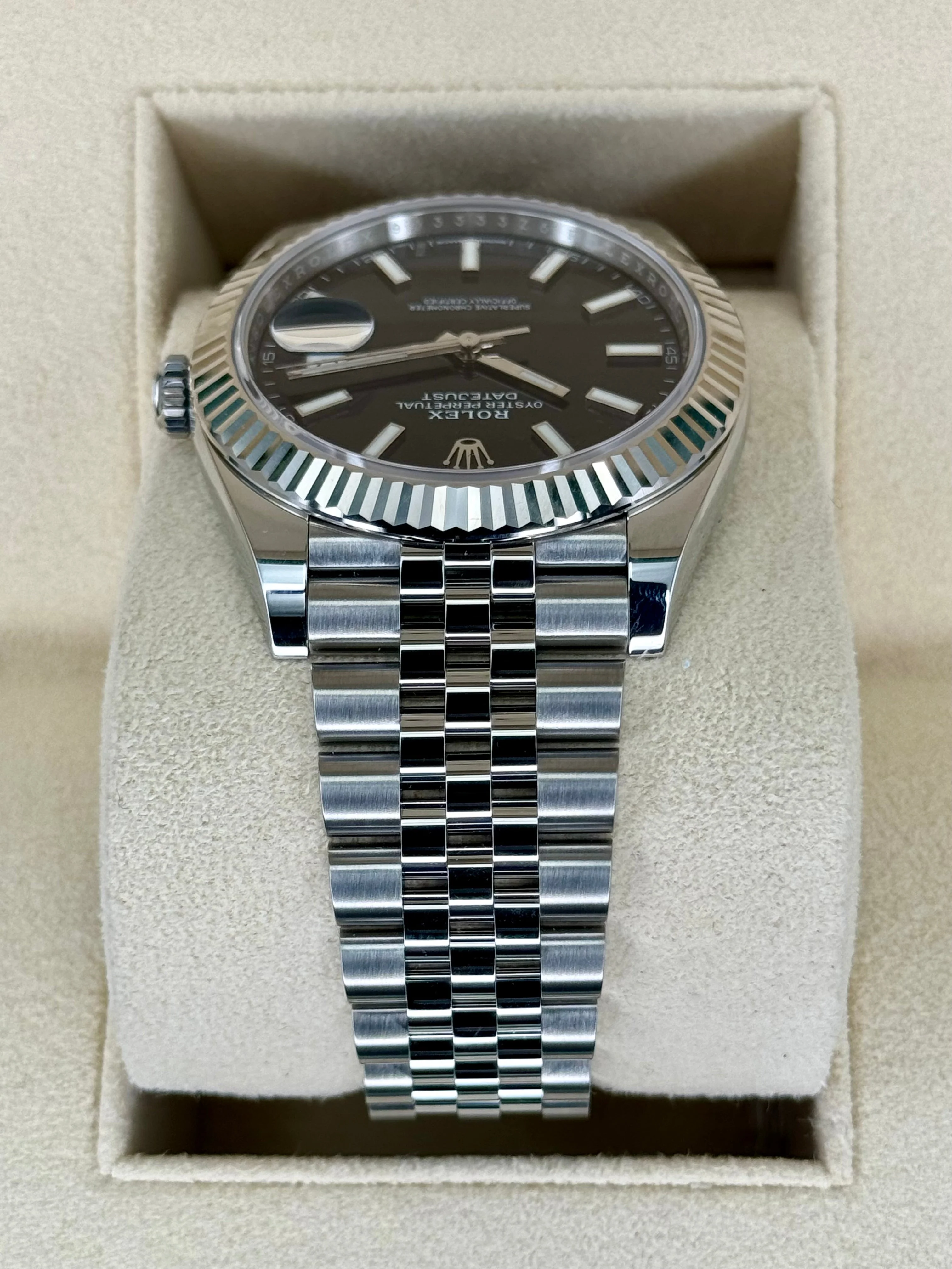 NEW 2025 Rolex Datejust 41mm 126334 Stainless Steel Jubilee Black Dial - Image 4