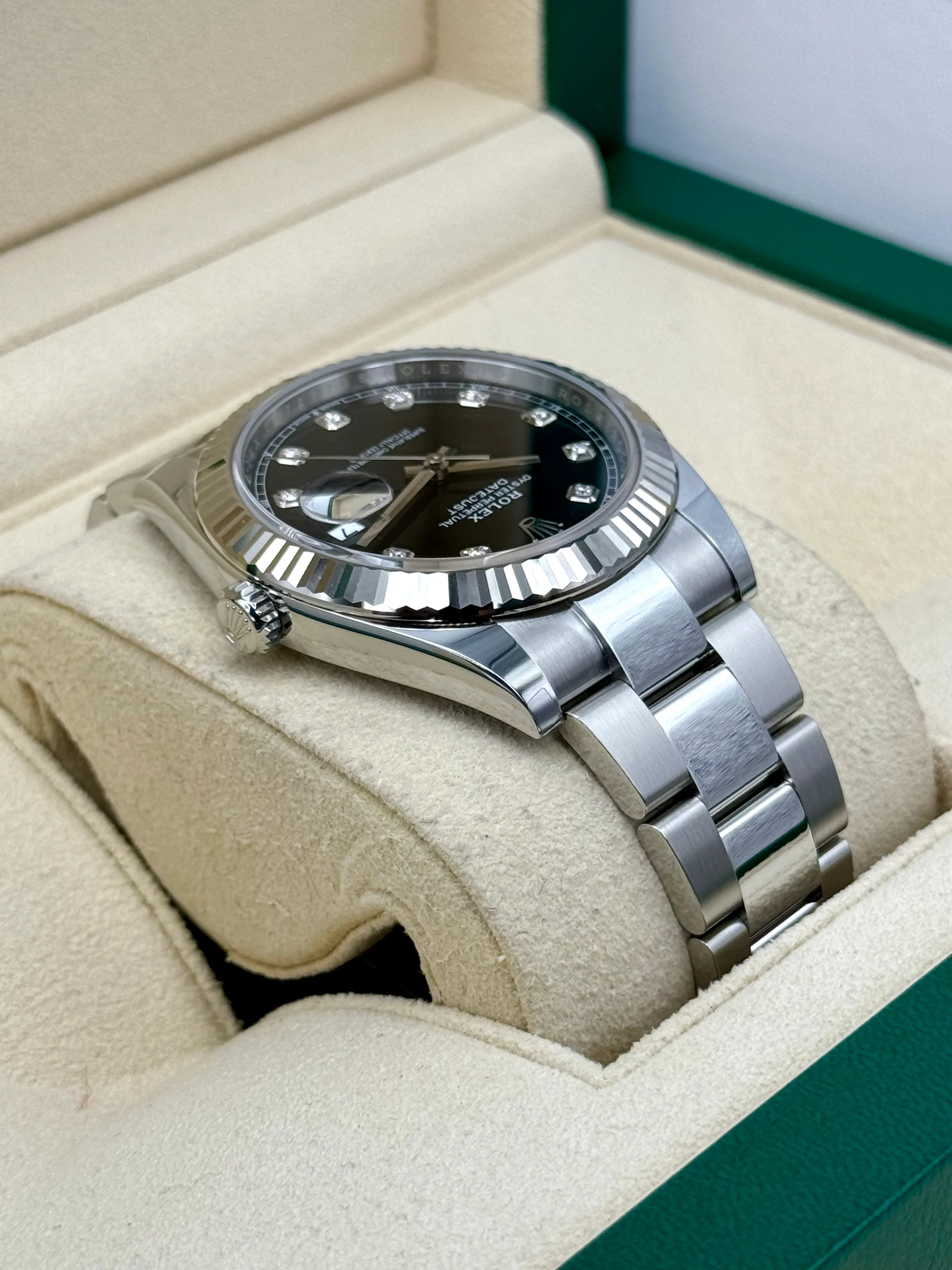 NEW 2025 Rolex Datejust 41mm 126334 Oyster Black Diamond Dial - Image 8