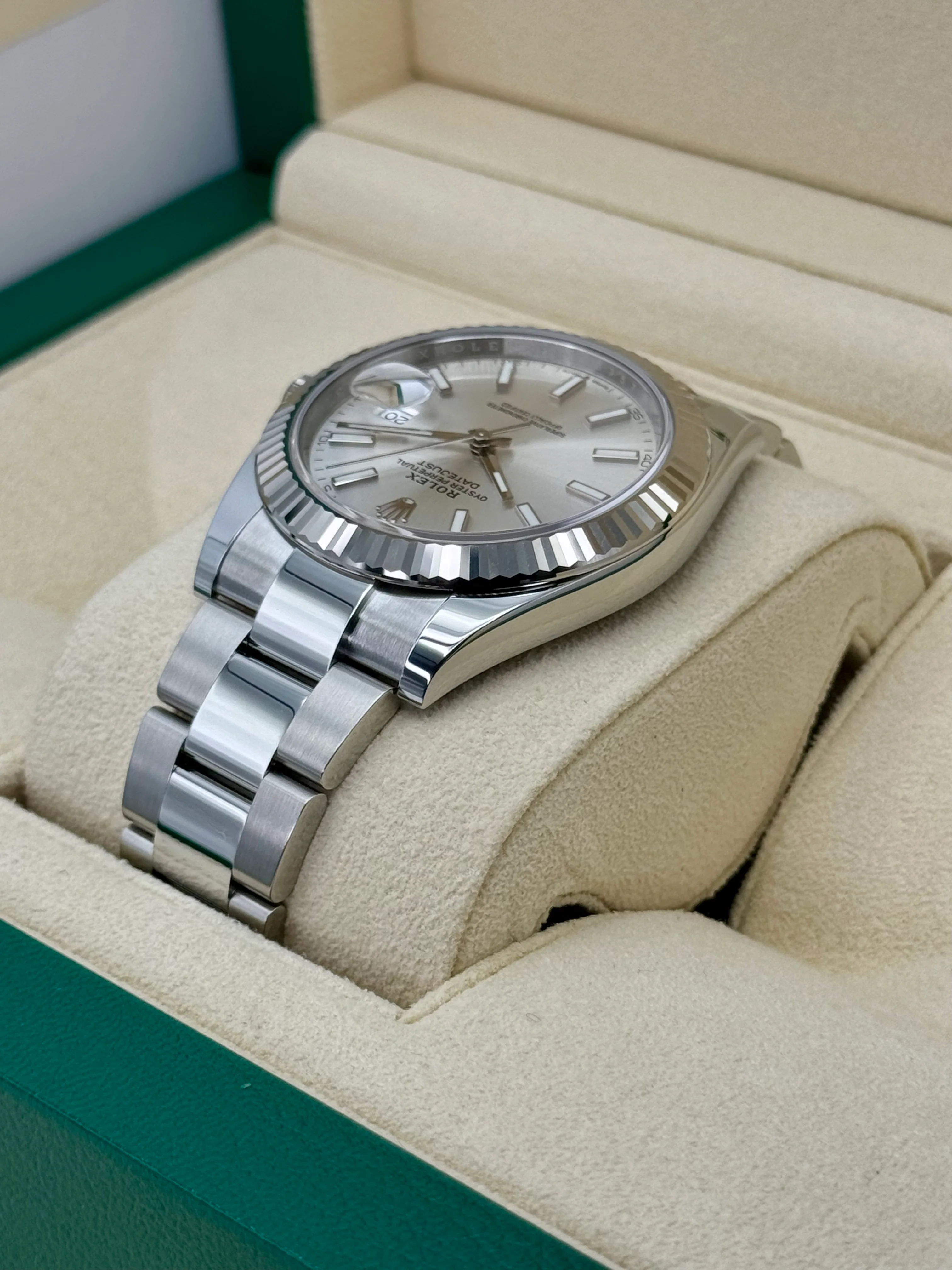 NEW 2025 Rolex Datejust 41mm 126334 Stainless Steel Oyster Silver Dial - Image 7