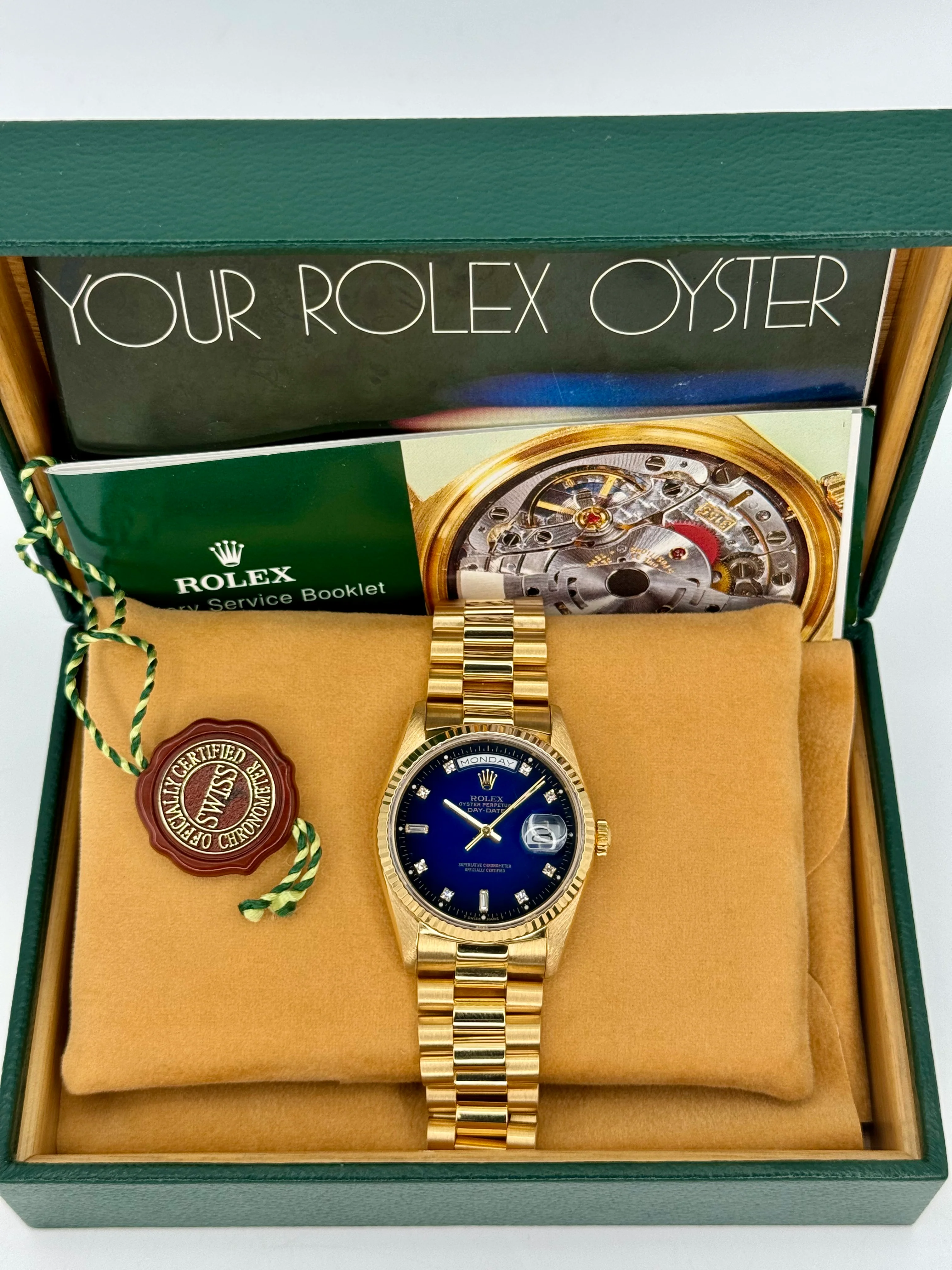 1988 Day-Date 36mm 18038 Gold Presidential Blue Vignette Dial - Image 11