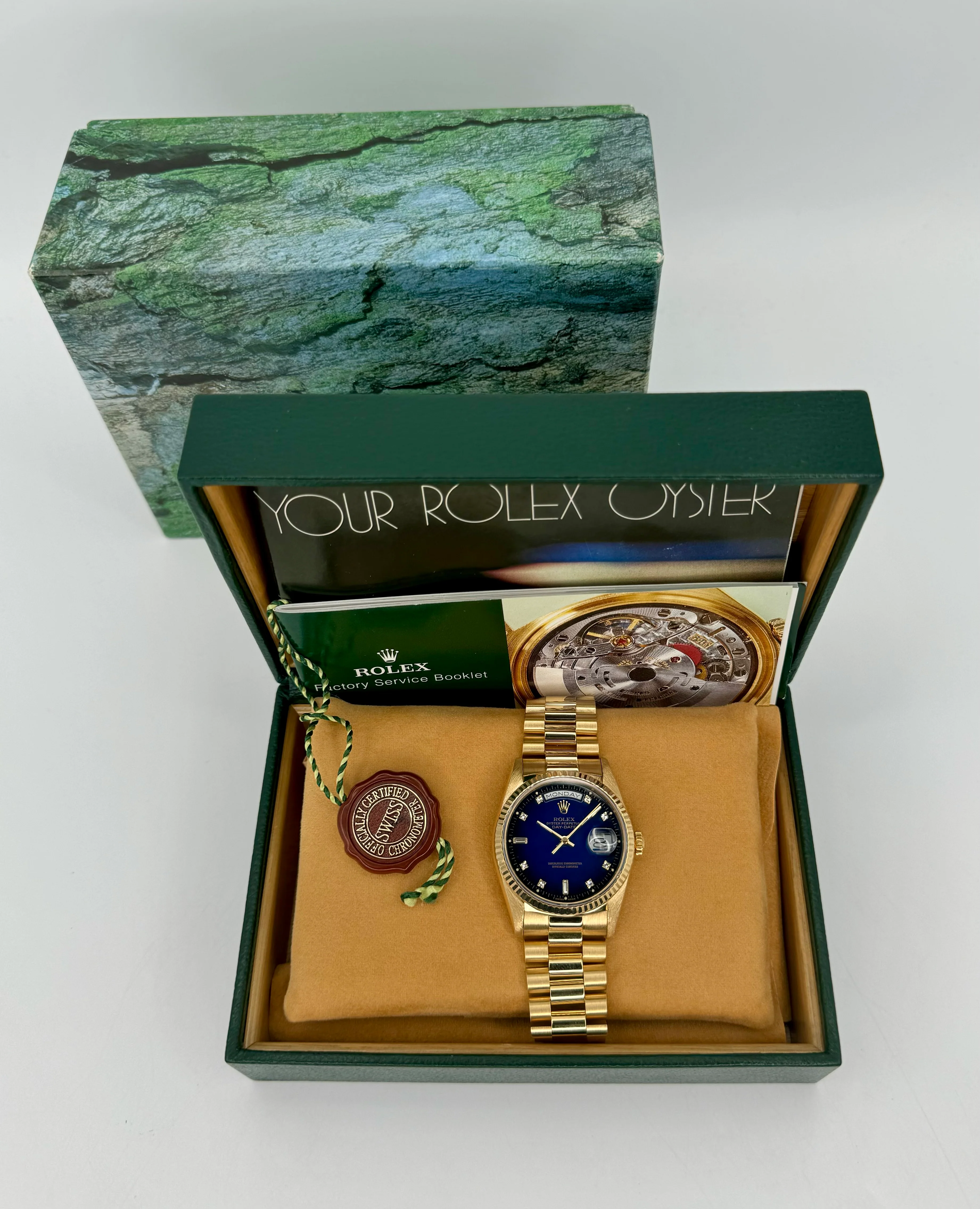 1988 Day-Date 36mm 18038 Gold Presidential Blue Vignette Dial - Image 12