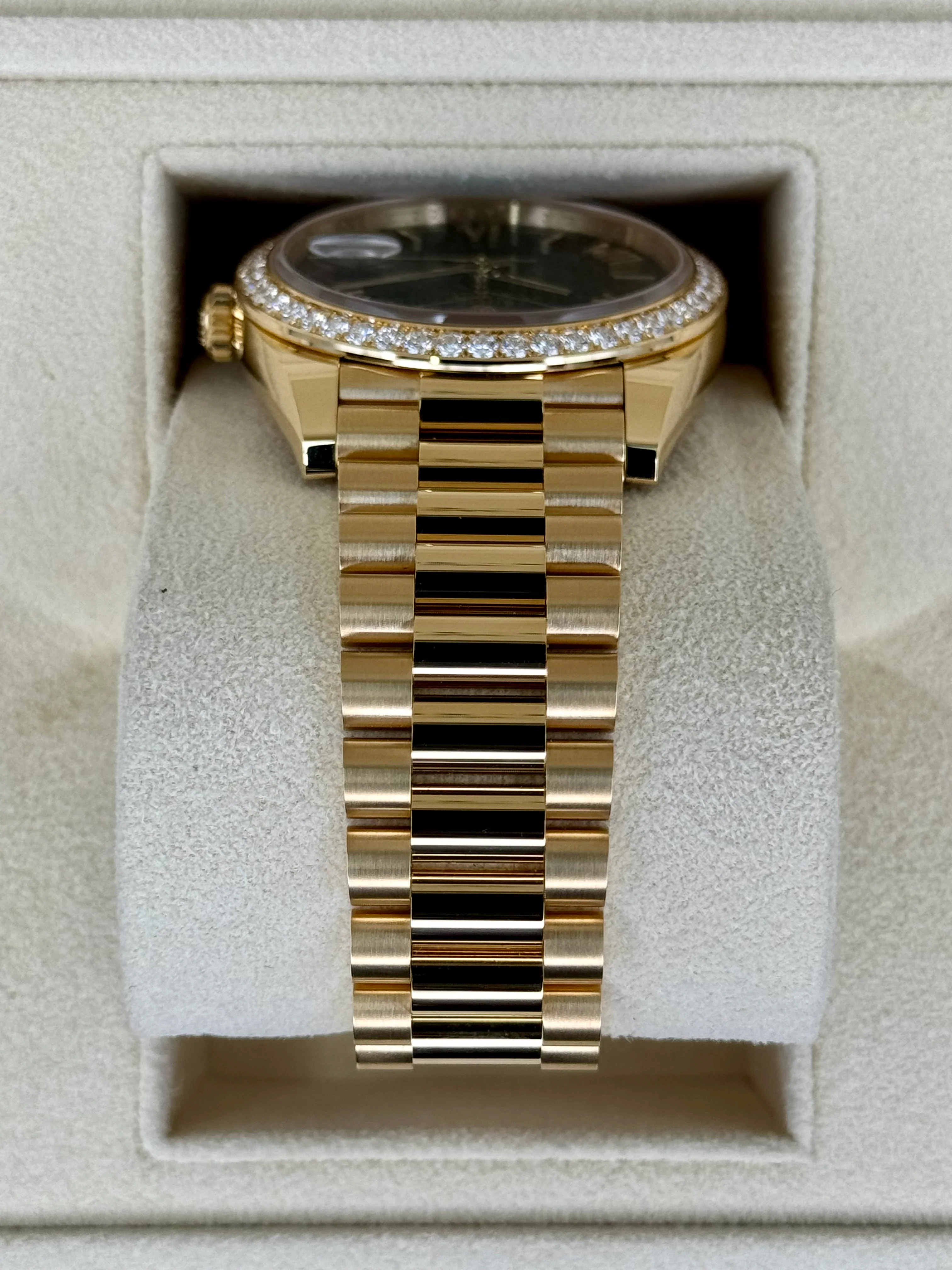 New 2025 Rolex Day-Date 40mm 228348RBR Presidential Green Dial - Image 4