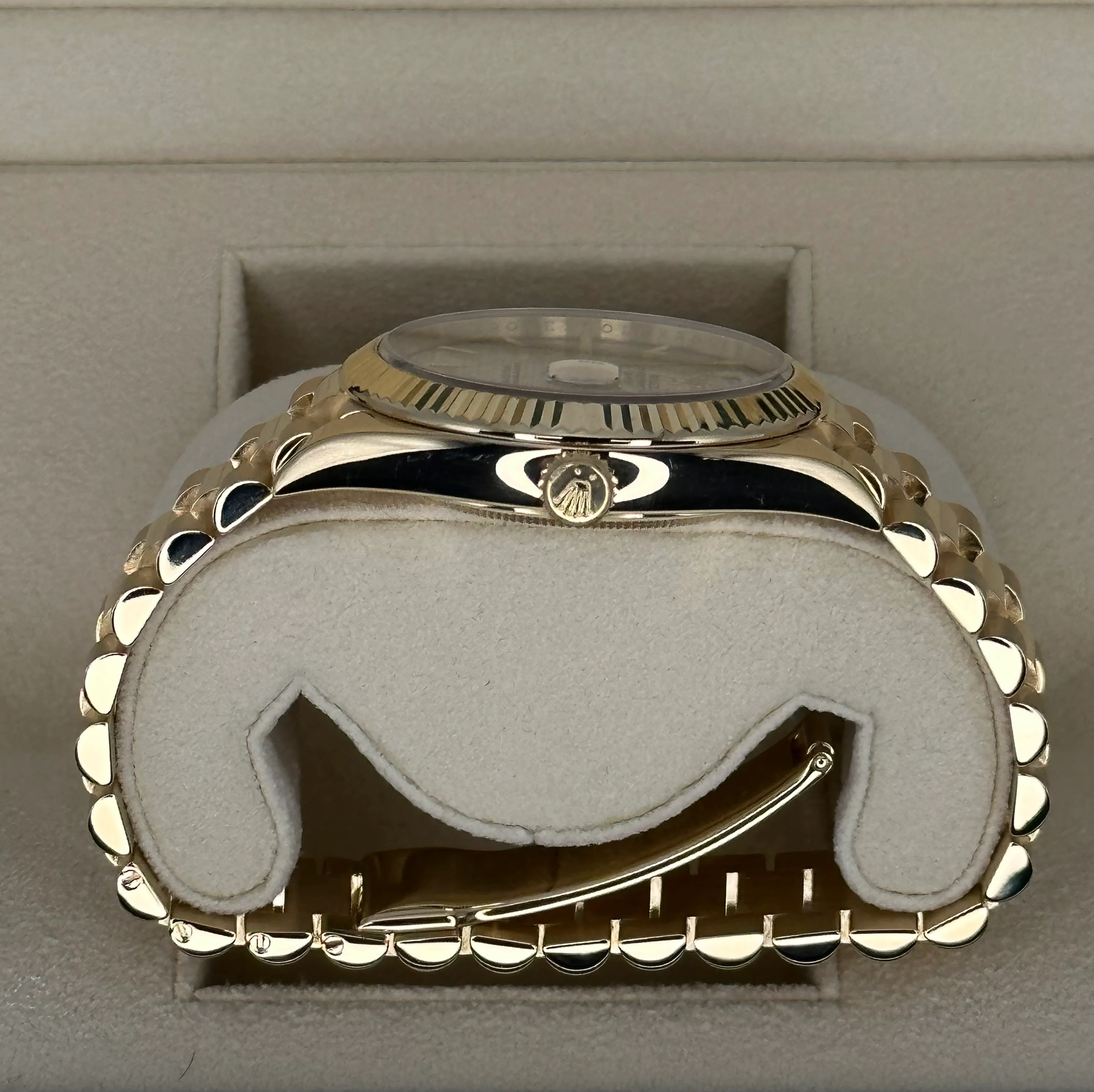 Rolex Day-Date 40mm 228238 Presidential Silver Motif Dial - Image 9