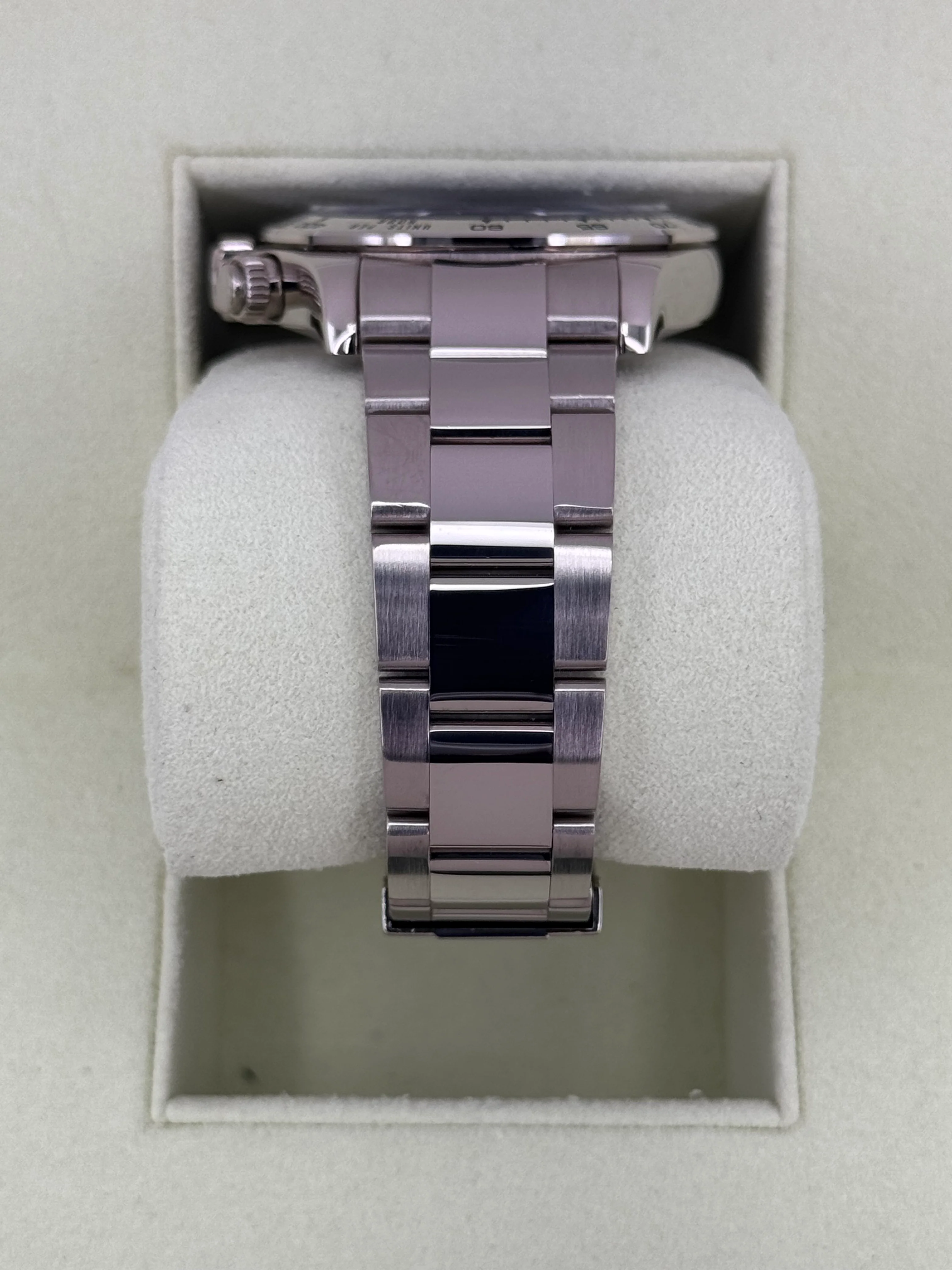2010 Rolex Daytona 40mm 116509 White Gold Grey Arabic Racing Dial - Image 4