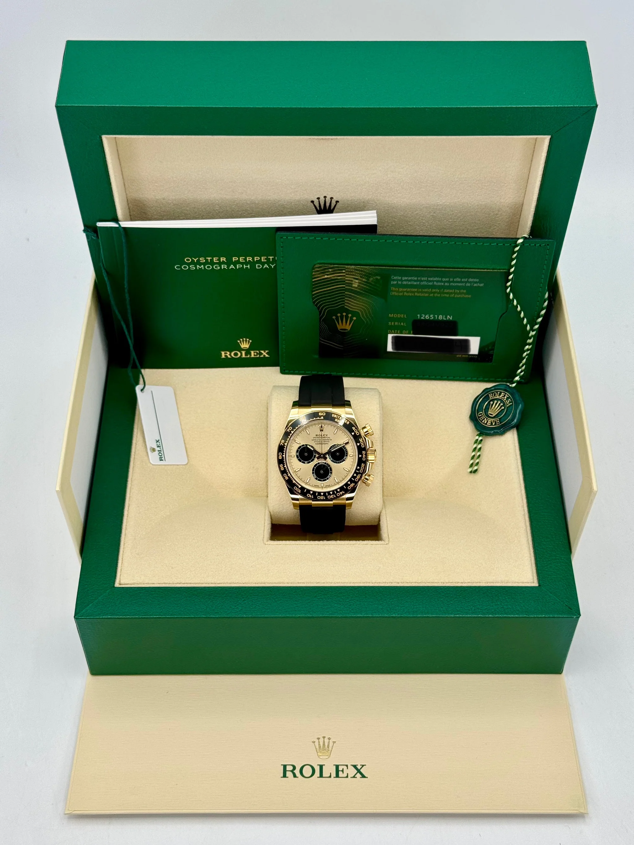 NEW 2025 Rolex Daytona 40mm 126518LN Yellow Gold Champagne Dial - Image 9