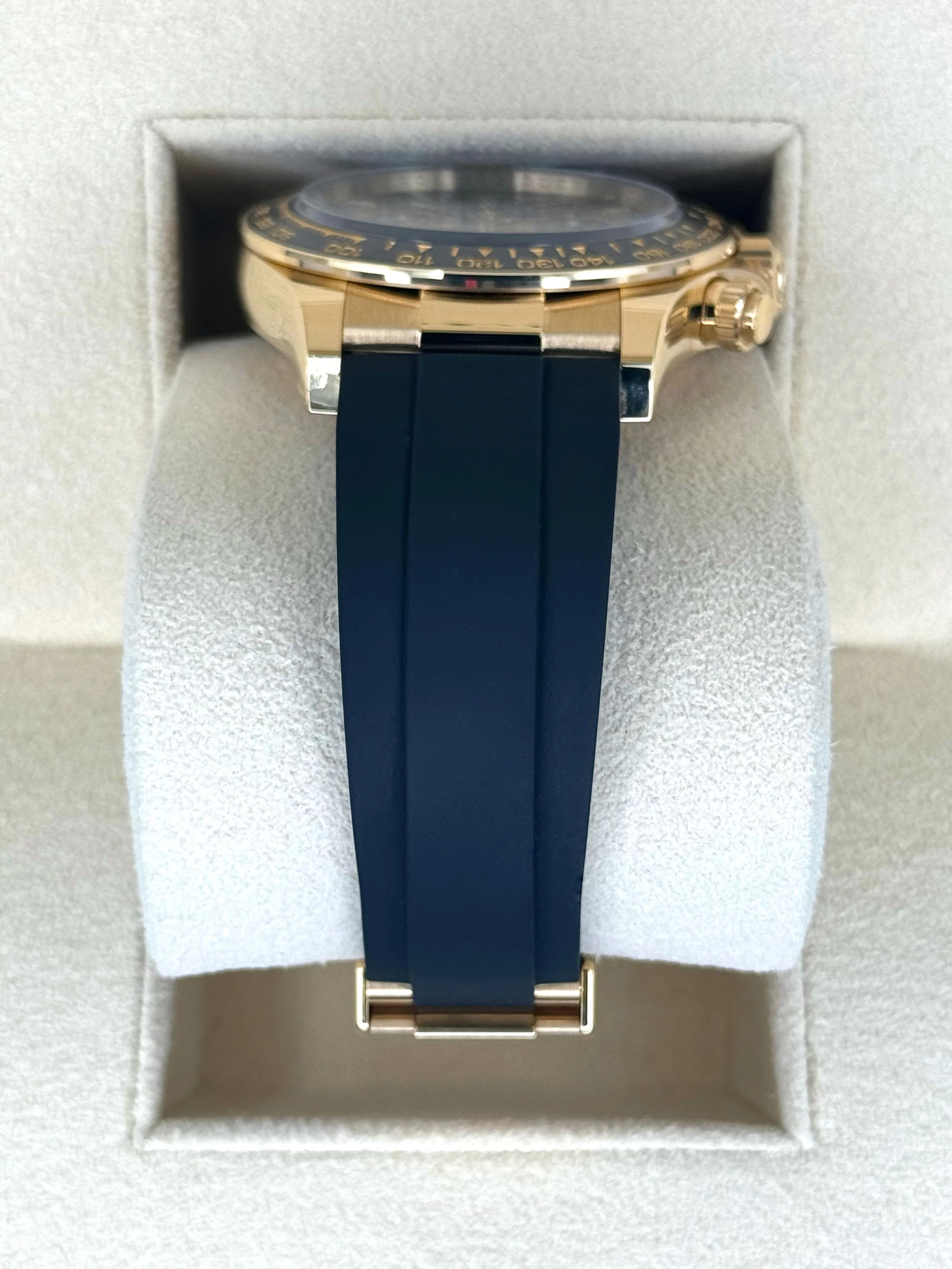 NEW 2025 Rolex Daytona 40mm 126518LN Yellow Gold Black Dial - Image 3