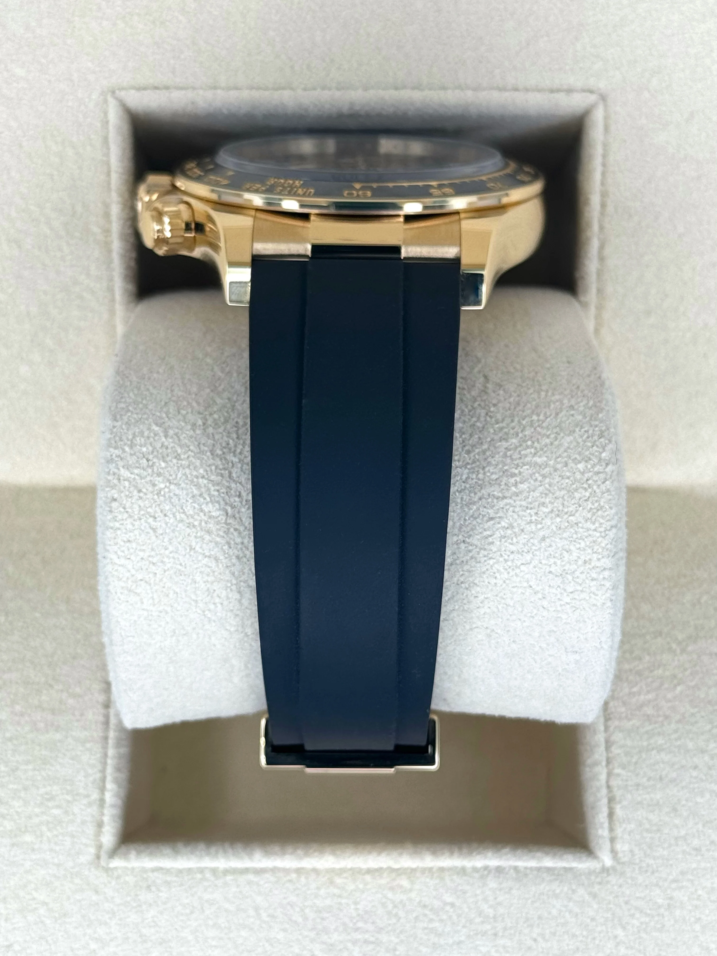 NEW 2025 Rolex Daytona 40mm 126518LN Yellow Gold Black Dial - Image 4