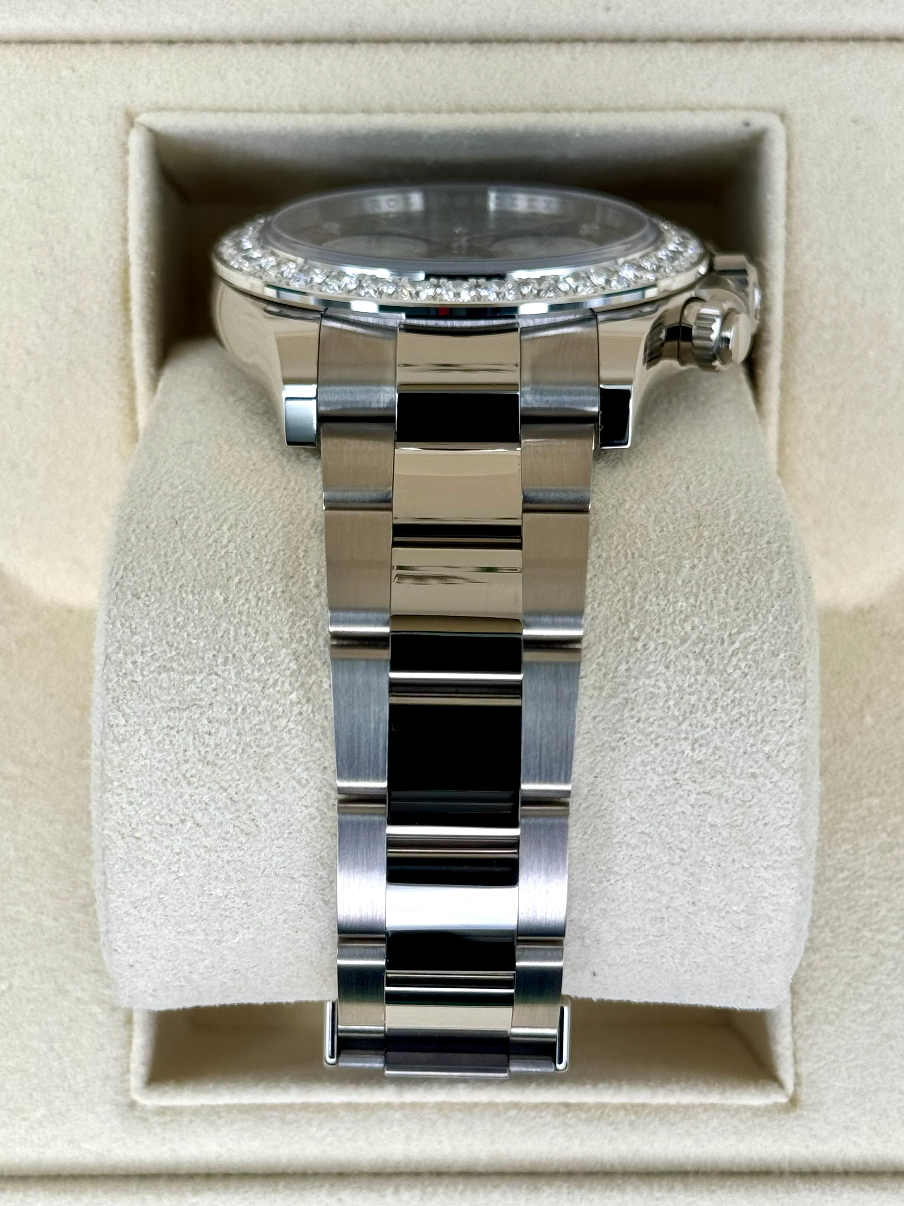 NEW 2025 Rolex Daytona 40mm 126579RBR Mother of Pearl Diamond Dial - Image 3