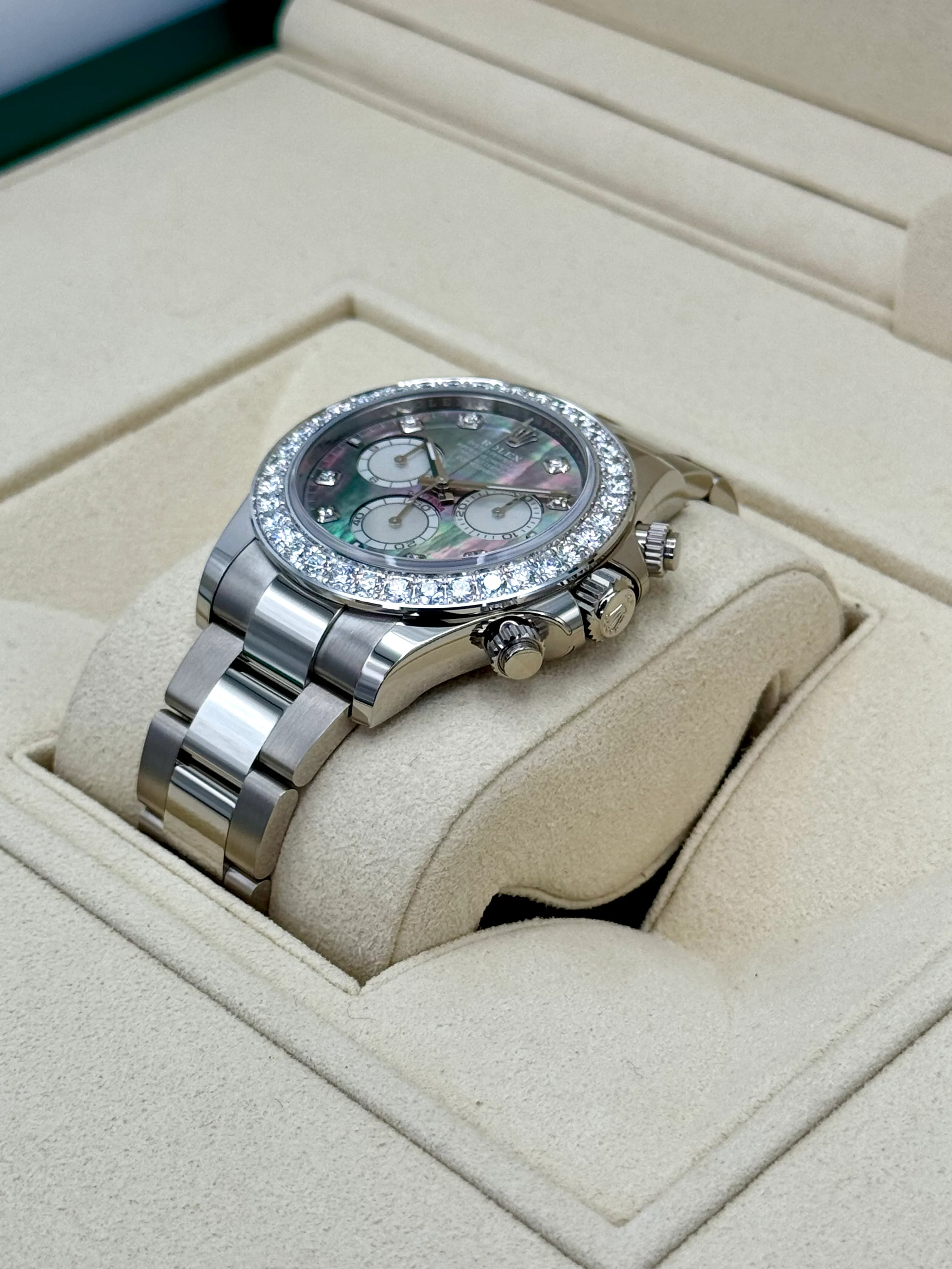 NEW 2025 Rolex Daytona 40mm 126579RBR Mother of Pearl Diamond Dial - Image 5