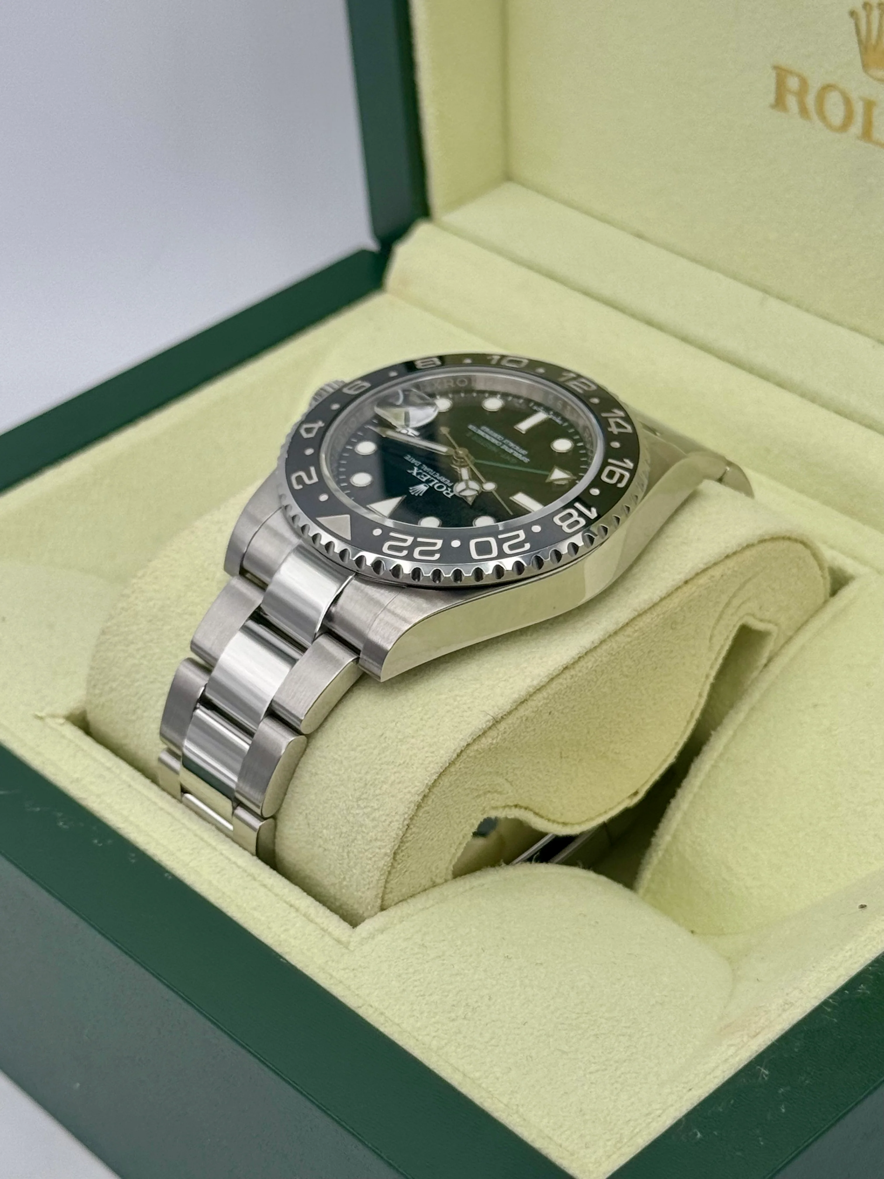 Rolex GMT-Master II 40mm 116710LN Stainless Steel Black Dial - Image 7