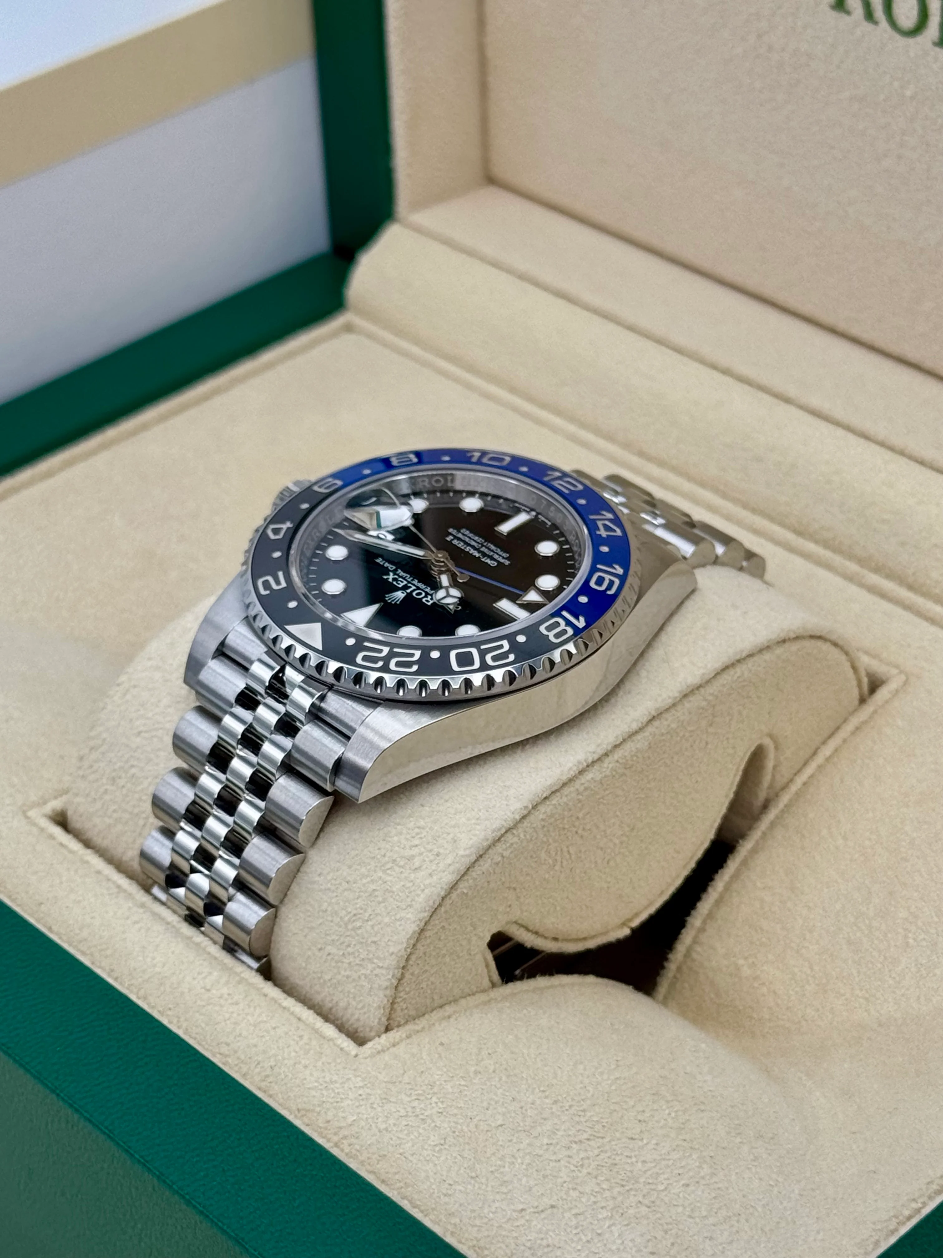 NEW 2024 Rolex GMT-Master II "Batgirl" 40mm 126710BLNR Jubilee Black Dial - Image 7