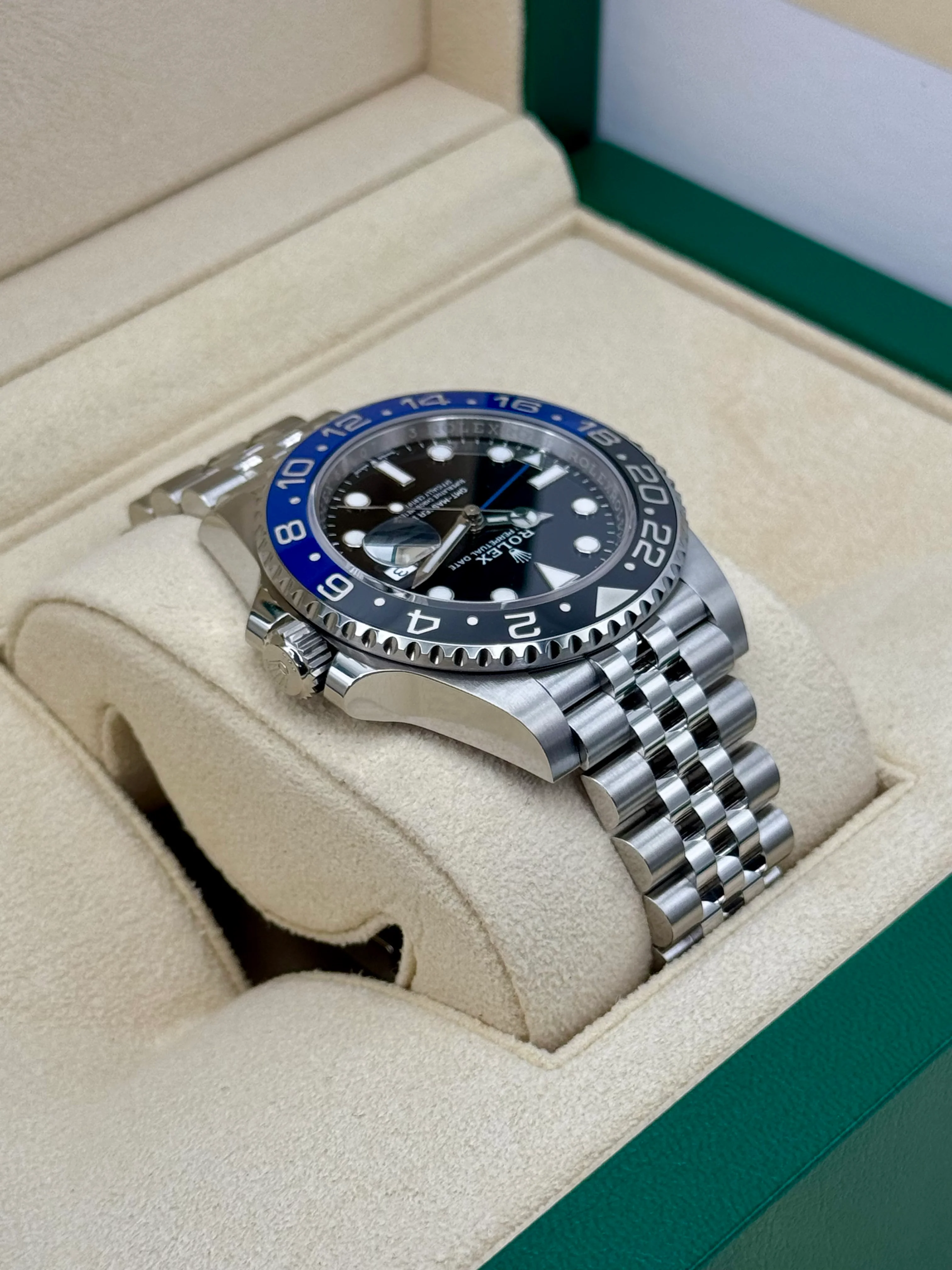 NEW 2024 Rolex GMT-Master II "Batgirl" 40mm 126710BLNR Jubilee Black Dial - Image 8