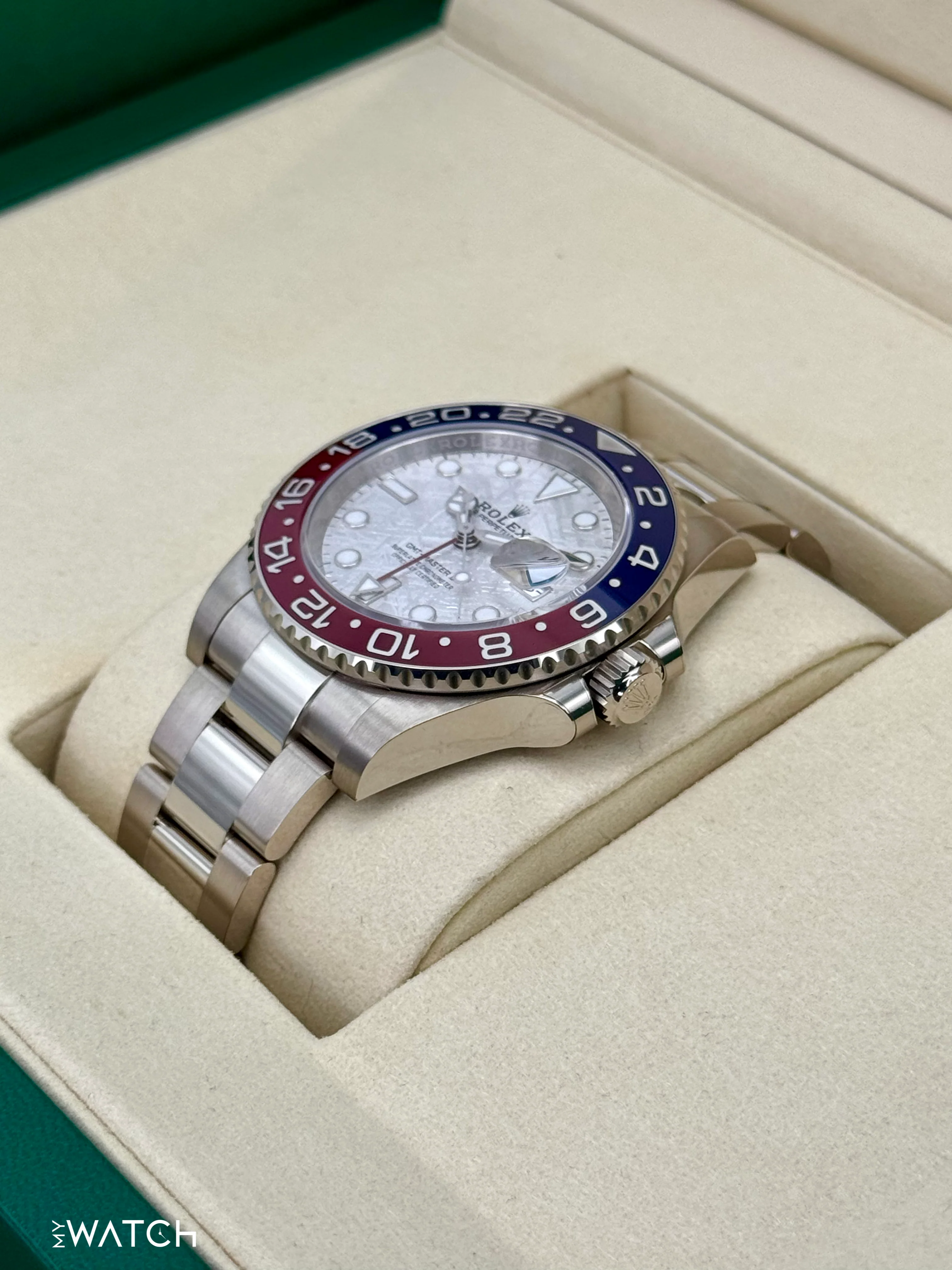 NEW 2025 Rolex GMT-Master II "Pepsi" 40mm 126719BLRO Meteorite Dial - Image 5