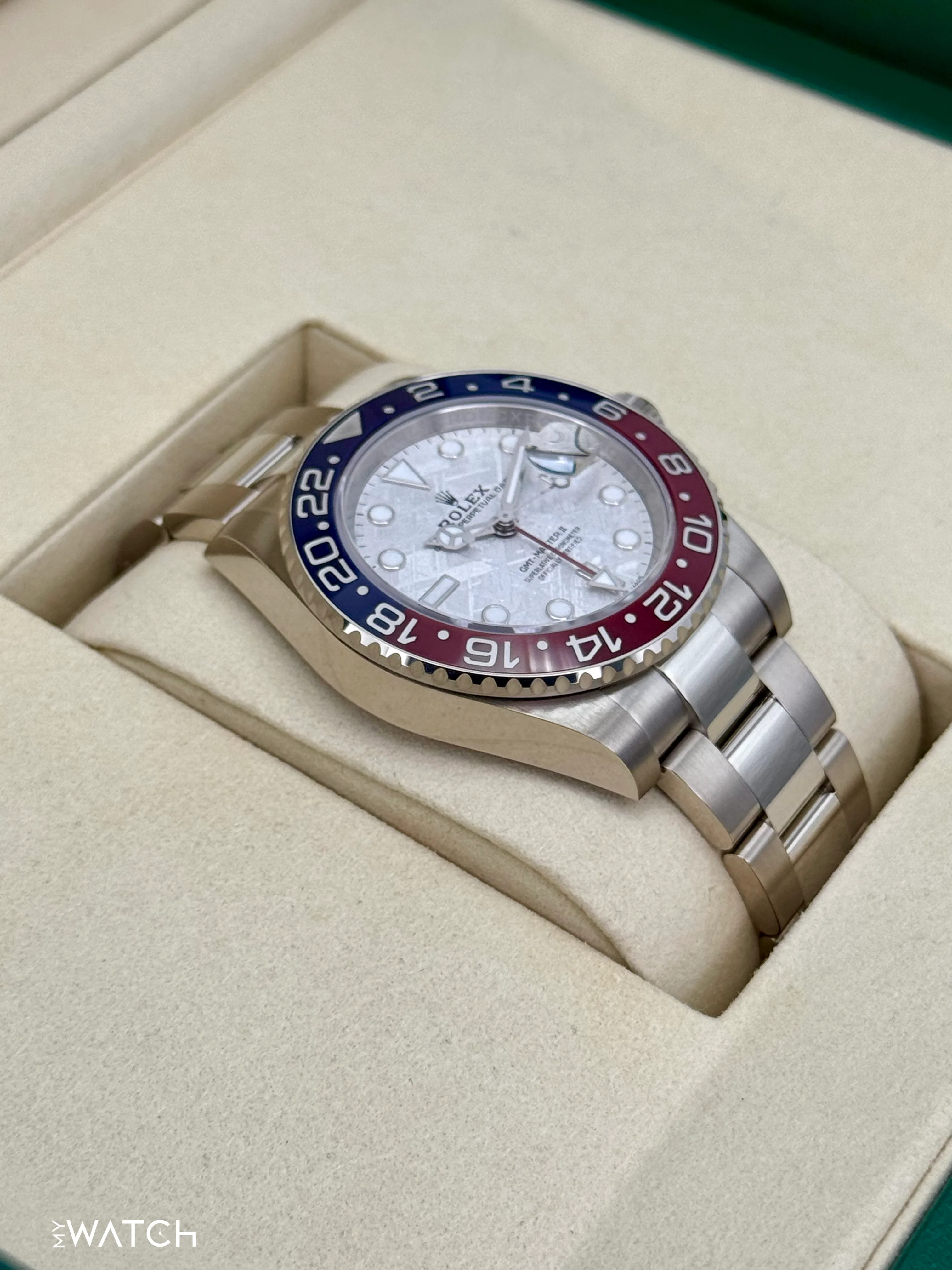 NEW 2025 Rolex GMT-Master II "Pepsi" 40mm 126719BLRO Meteorite Dial - Image 6