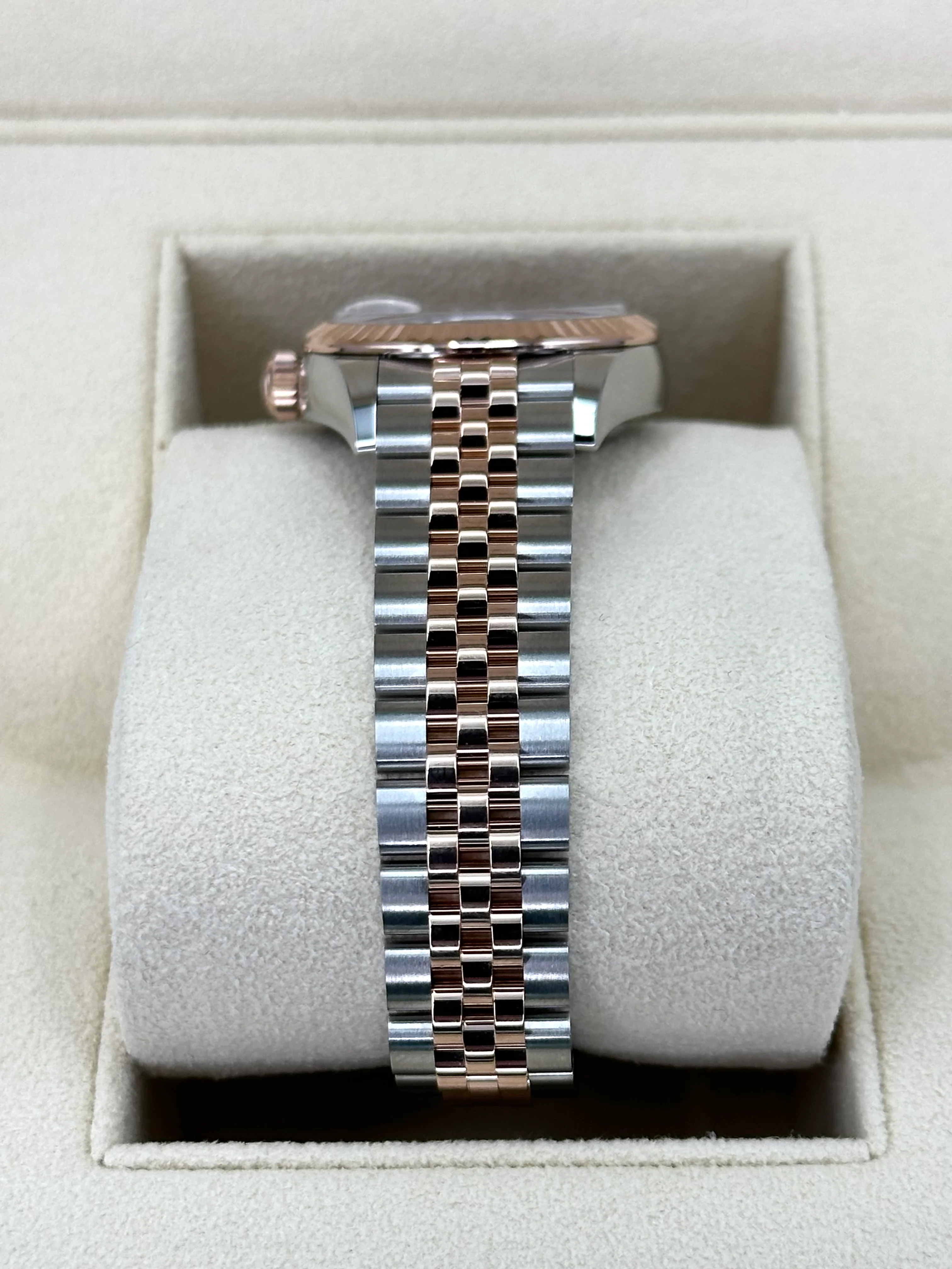 NEW 2025 Rolex Ladies Datejust 28mm 279171 Two-Tone Purple Diamond Dial - Image 6