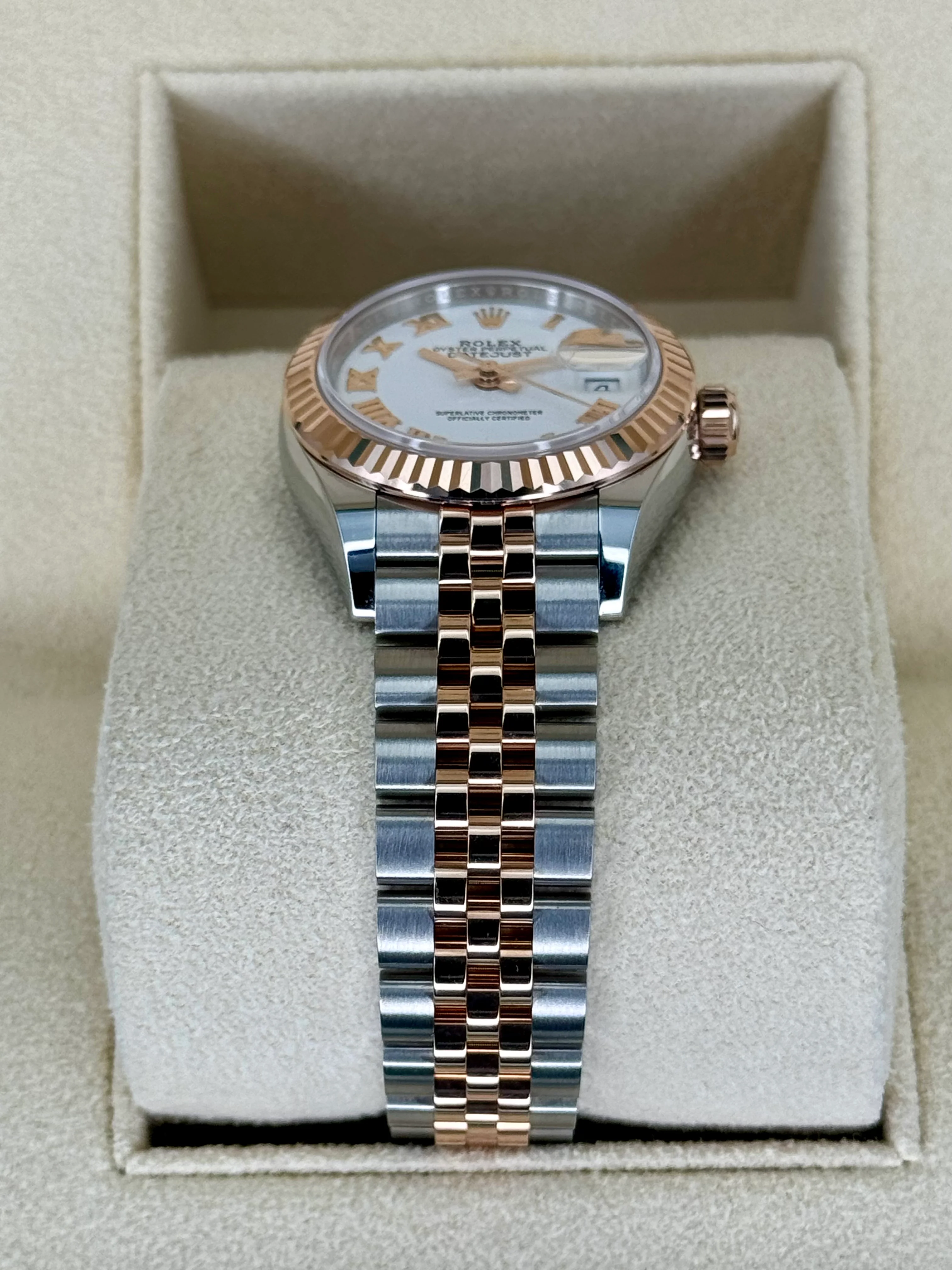 NEW 2025 Rolex Lady-Datejust 28mm 279171 Jubilee White Dial - Image 3