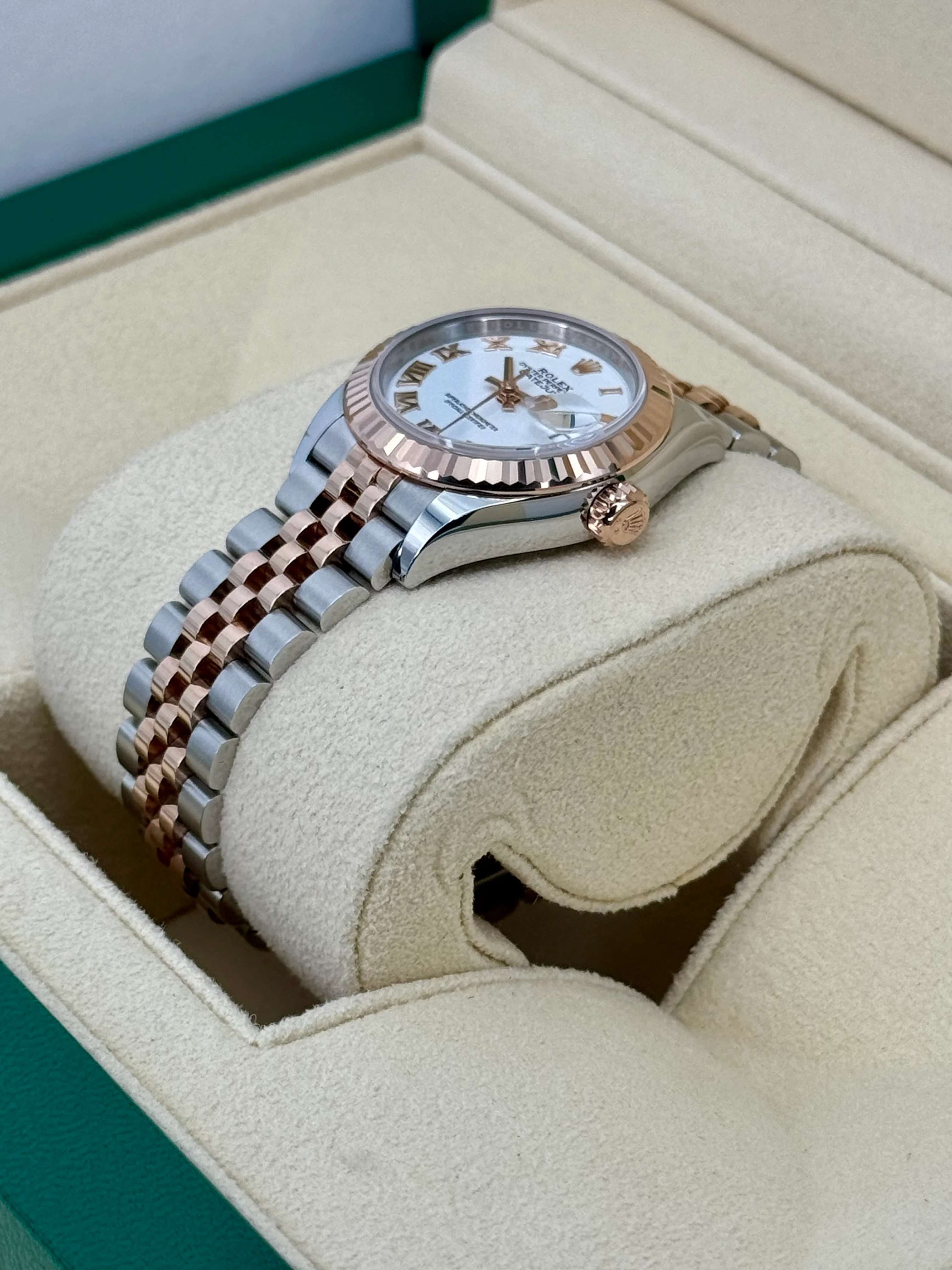 NEW 2025 Rolex Lady-Datejust 28mm 279171 Jubilee White Dial - Image 8