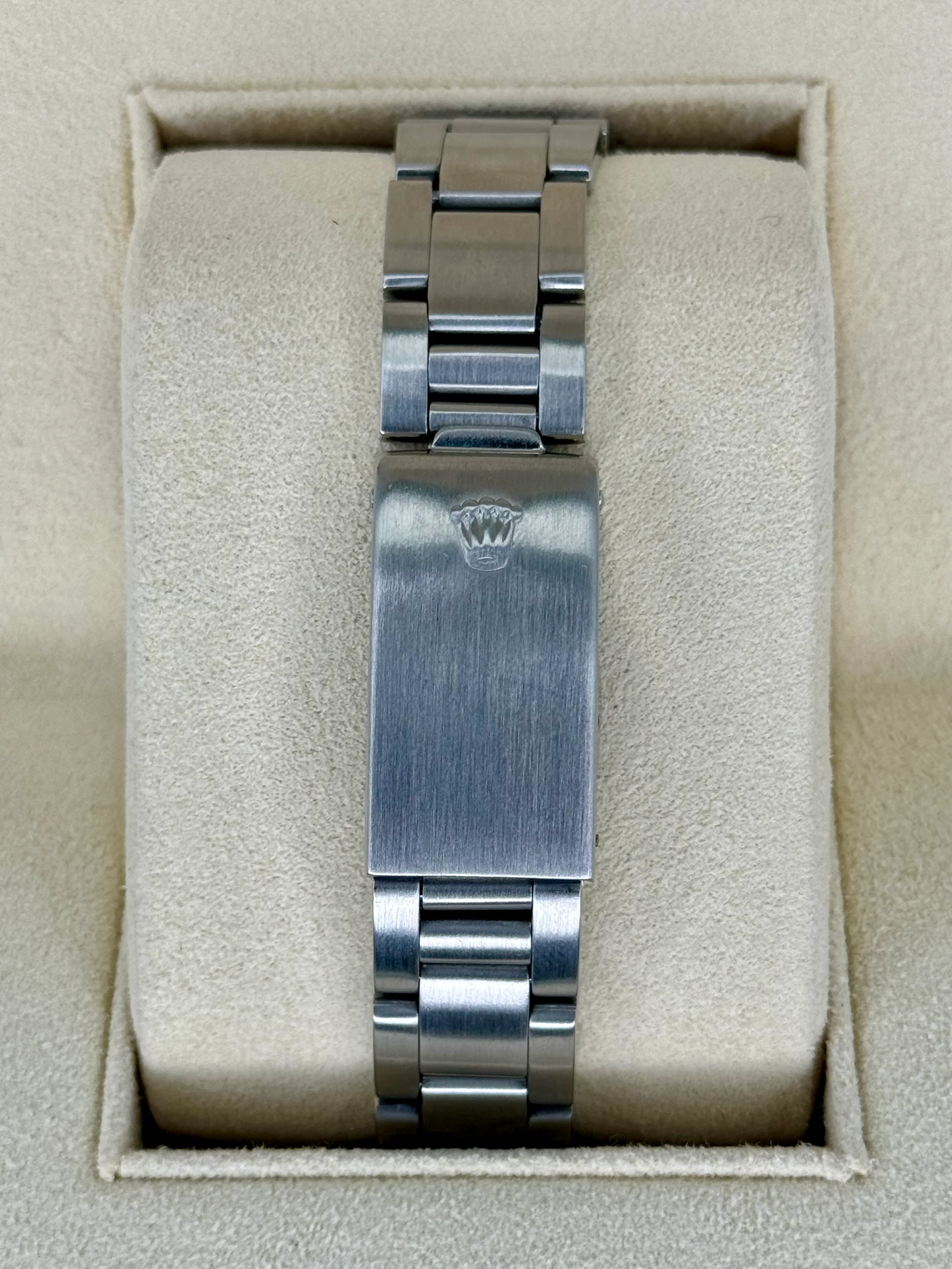 Rolex Oyster Date 34mm 6694 Black Dial - Image 2