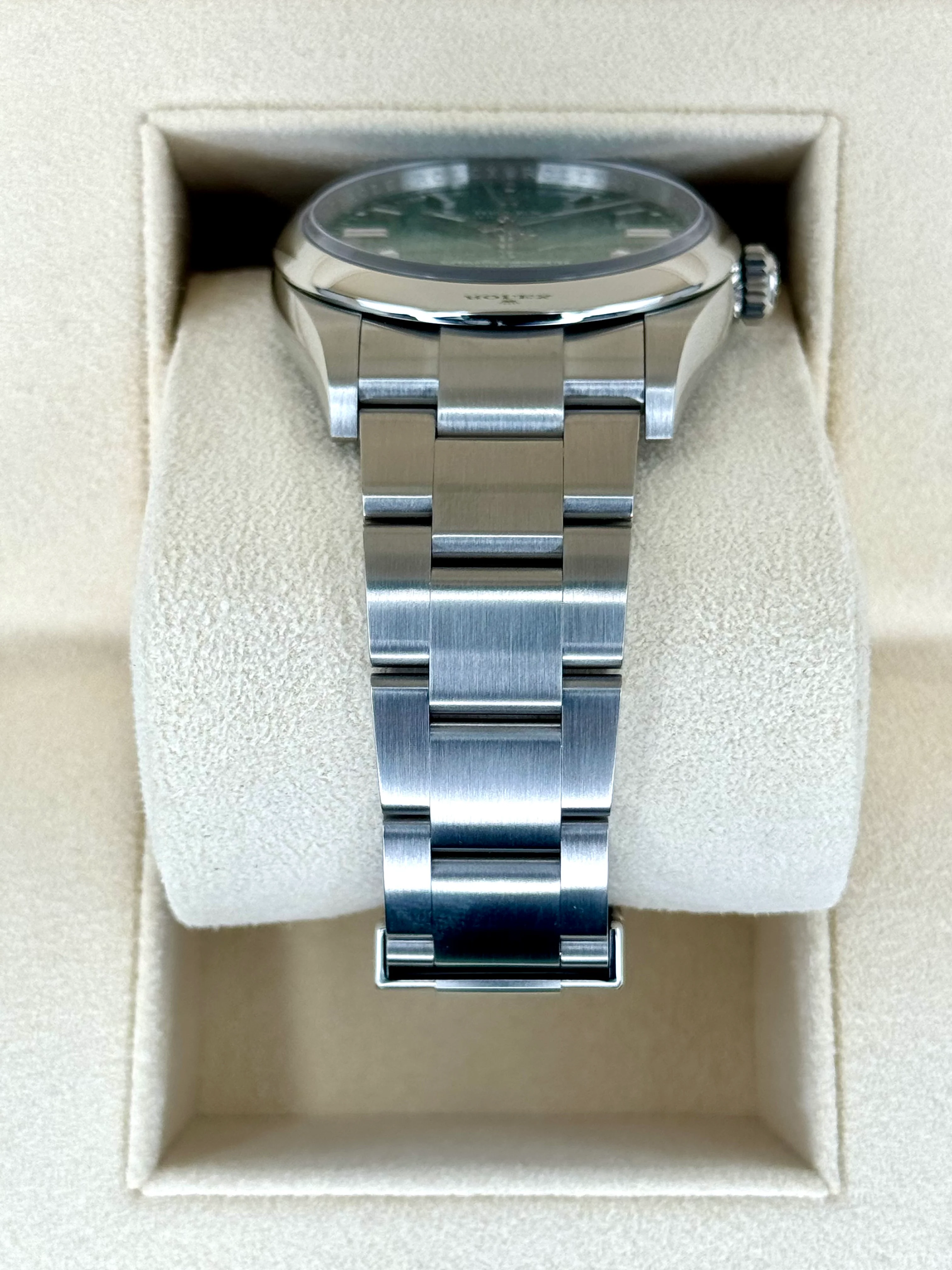 NEW 2025 Rolex Oyster Perpetual 36mm 126000 Green Dial - Image 3