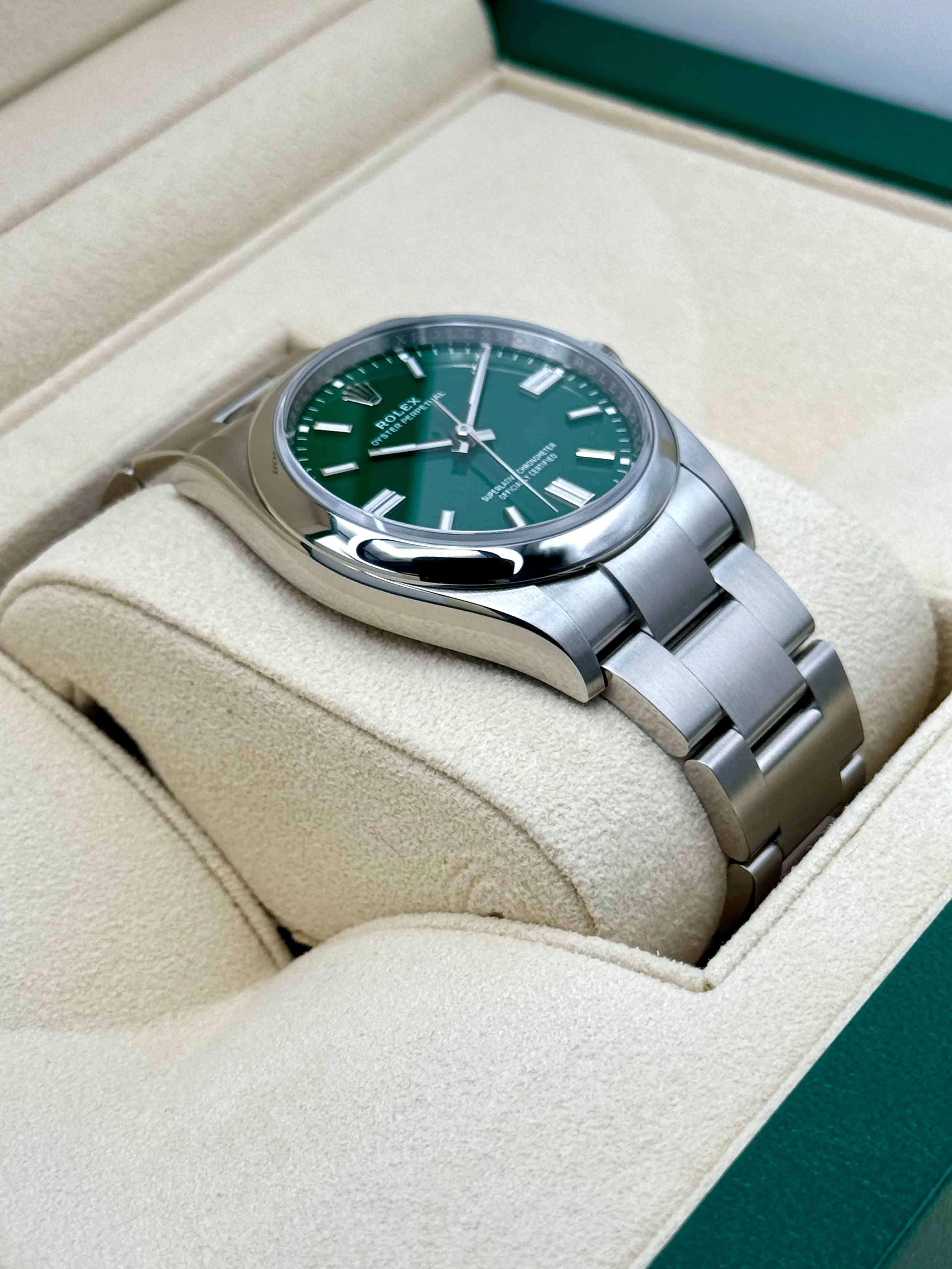 NEW 2025 Rolex Oyster Perpetual 36mm 126000 Green Dial - Image 6