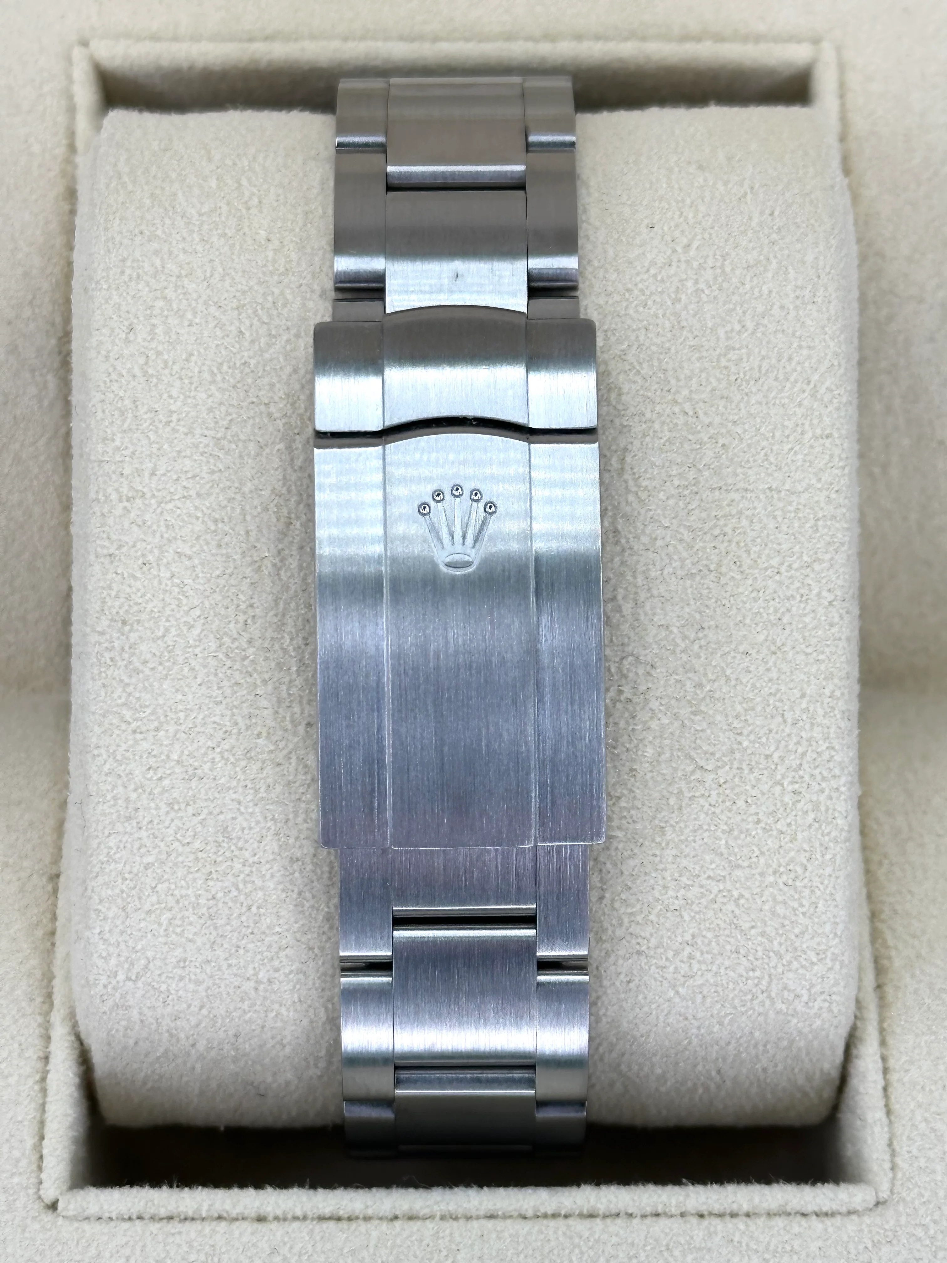 Rolex Oyster Perpetual 39mm 114300 Blue Dial - Image 2