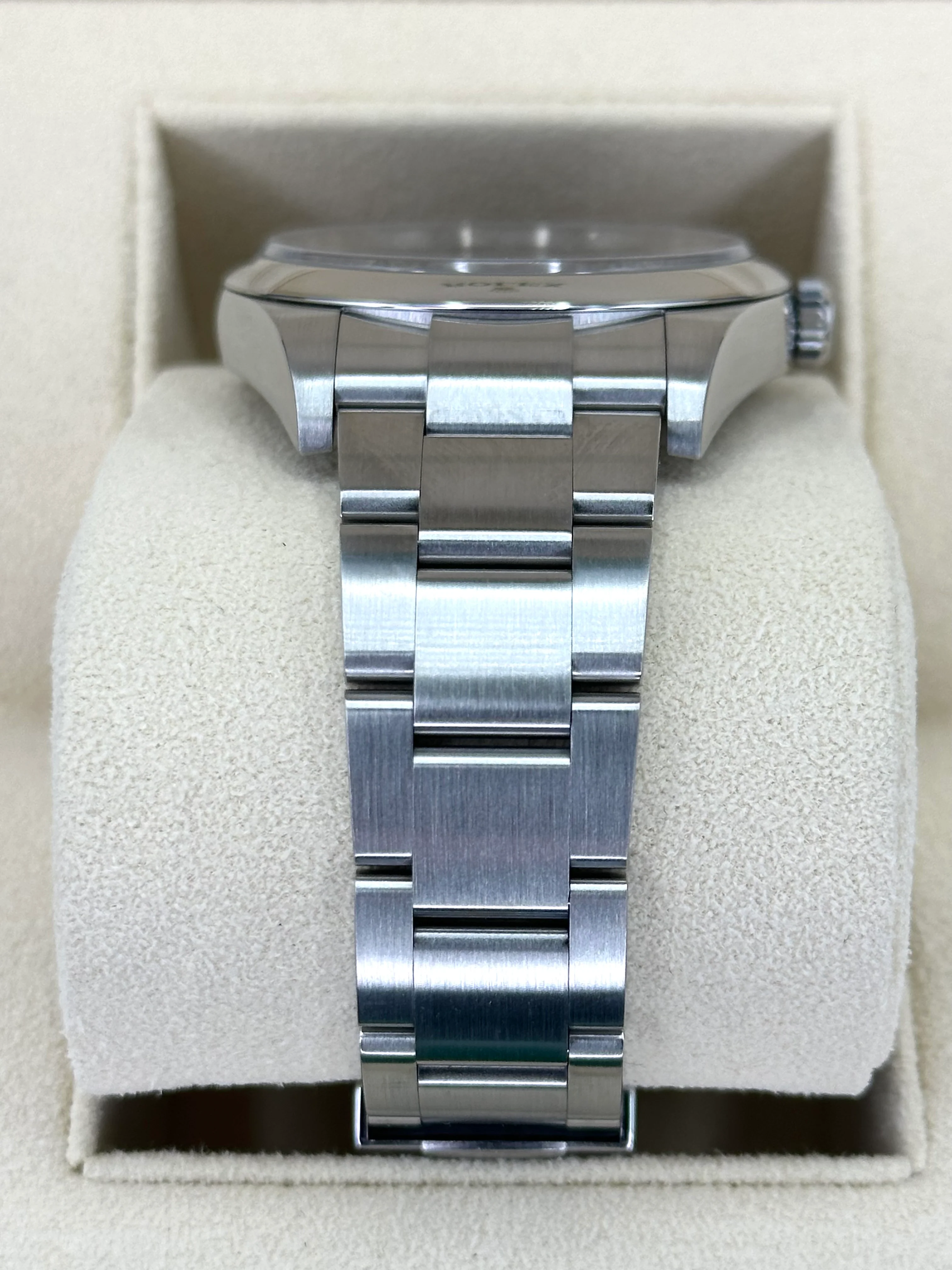 Rolex Oyster Perpetual 39mm 114300 Blue Dial - Image 3