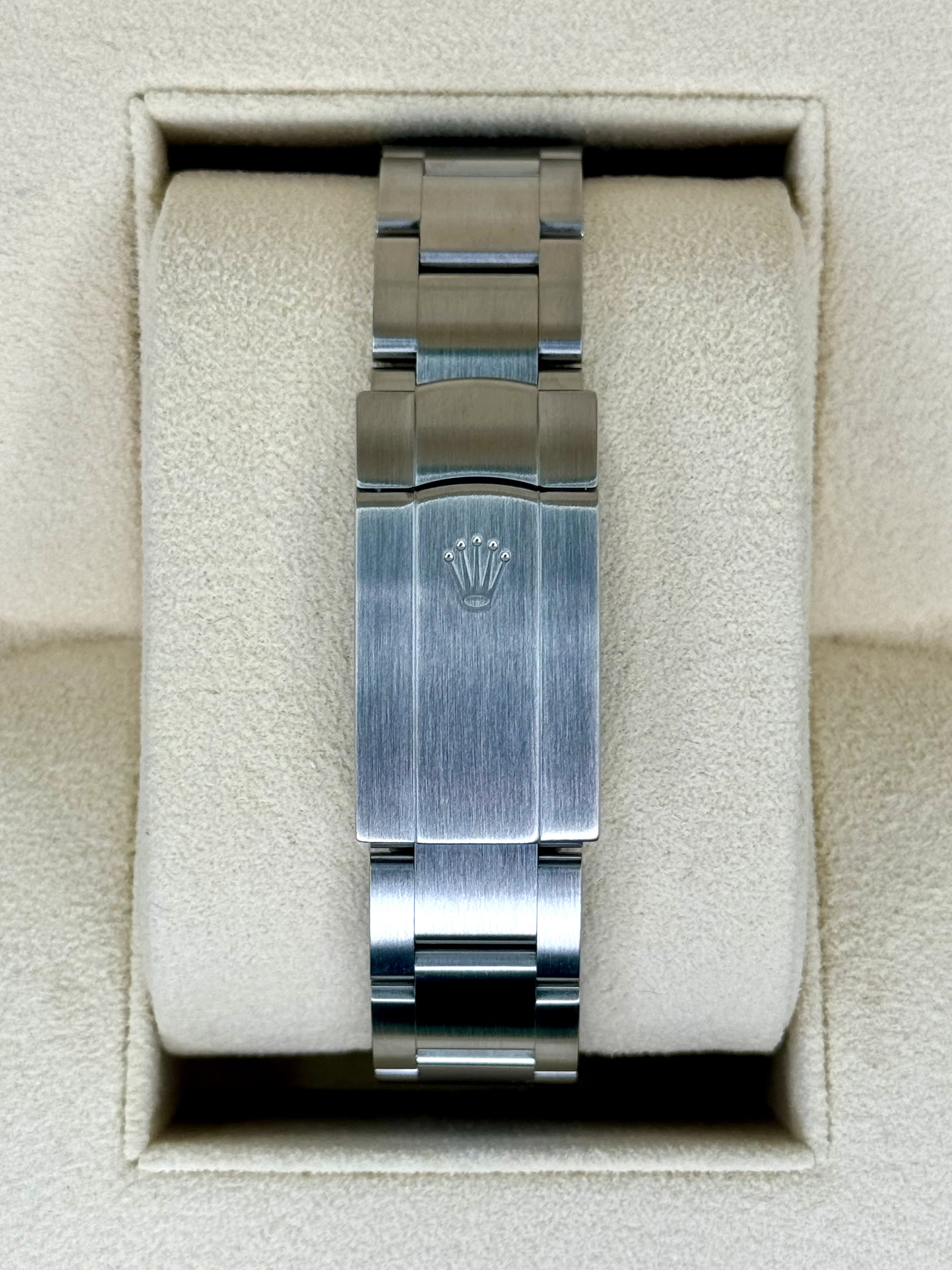 Rolex Oyster Perpetual 39mm 114300 Blue Dial - Image 2