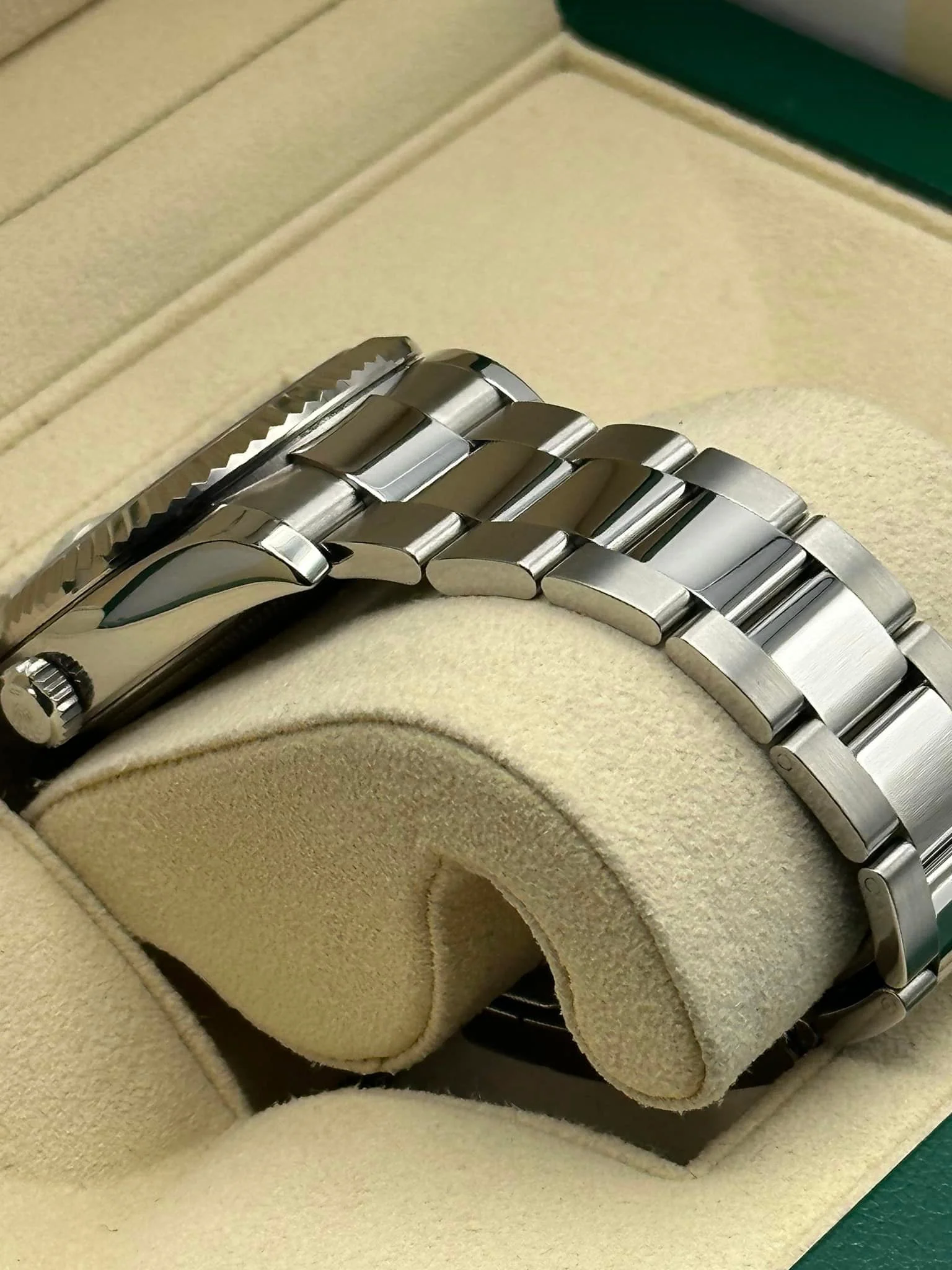 Rolex Sky-Dweller 42mm 326934 Stainless Steel Oyster White Dial - Image 8