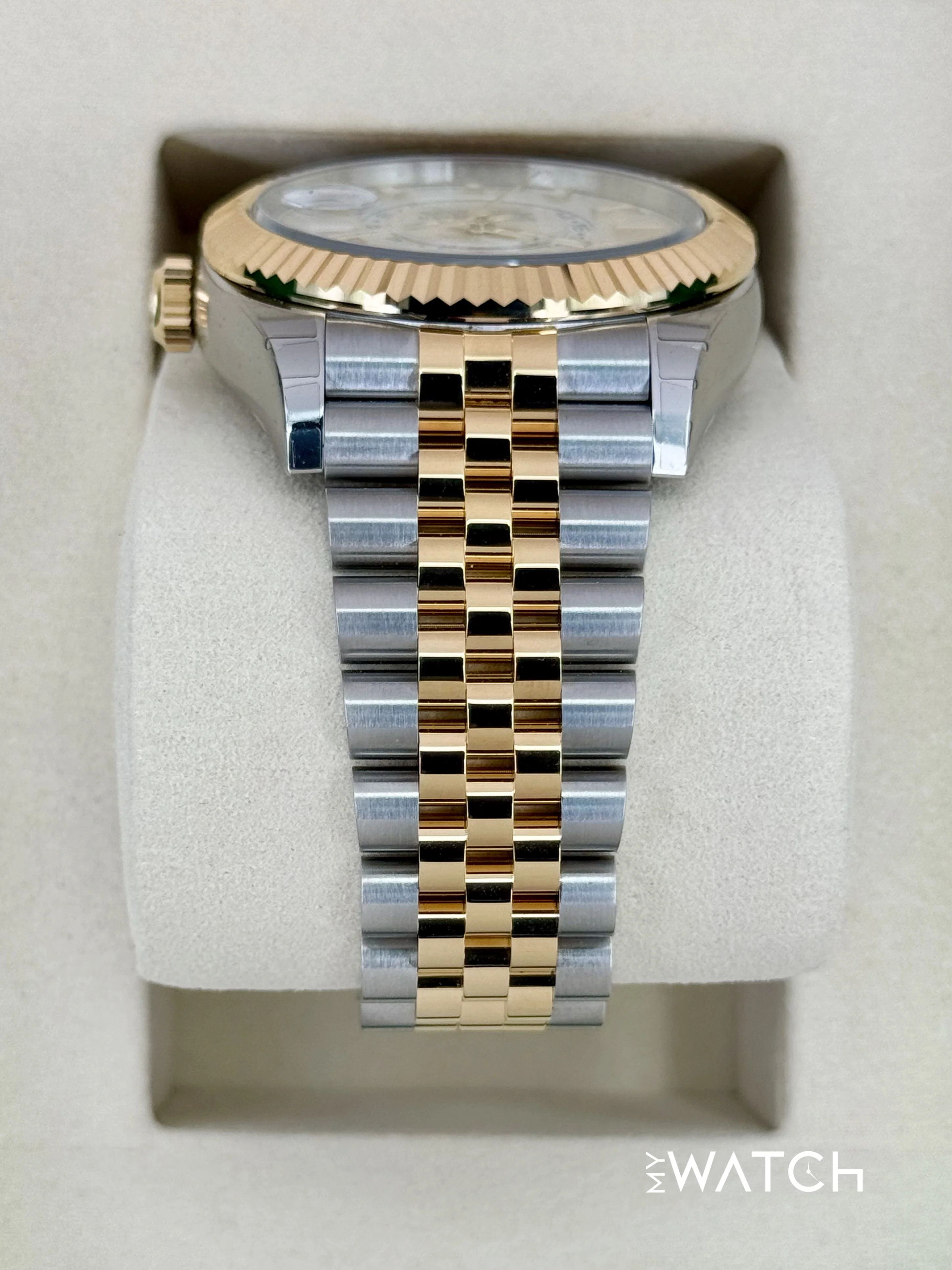 NEW 2025 Rolex Sky-Dweller 42mm 336933 Jubilee White Dial (STICKERED) - Image 4