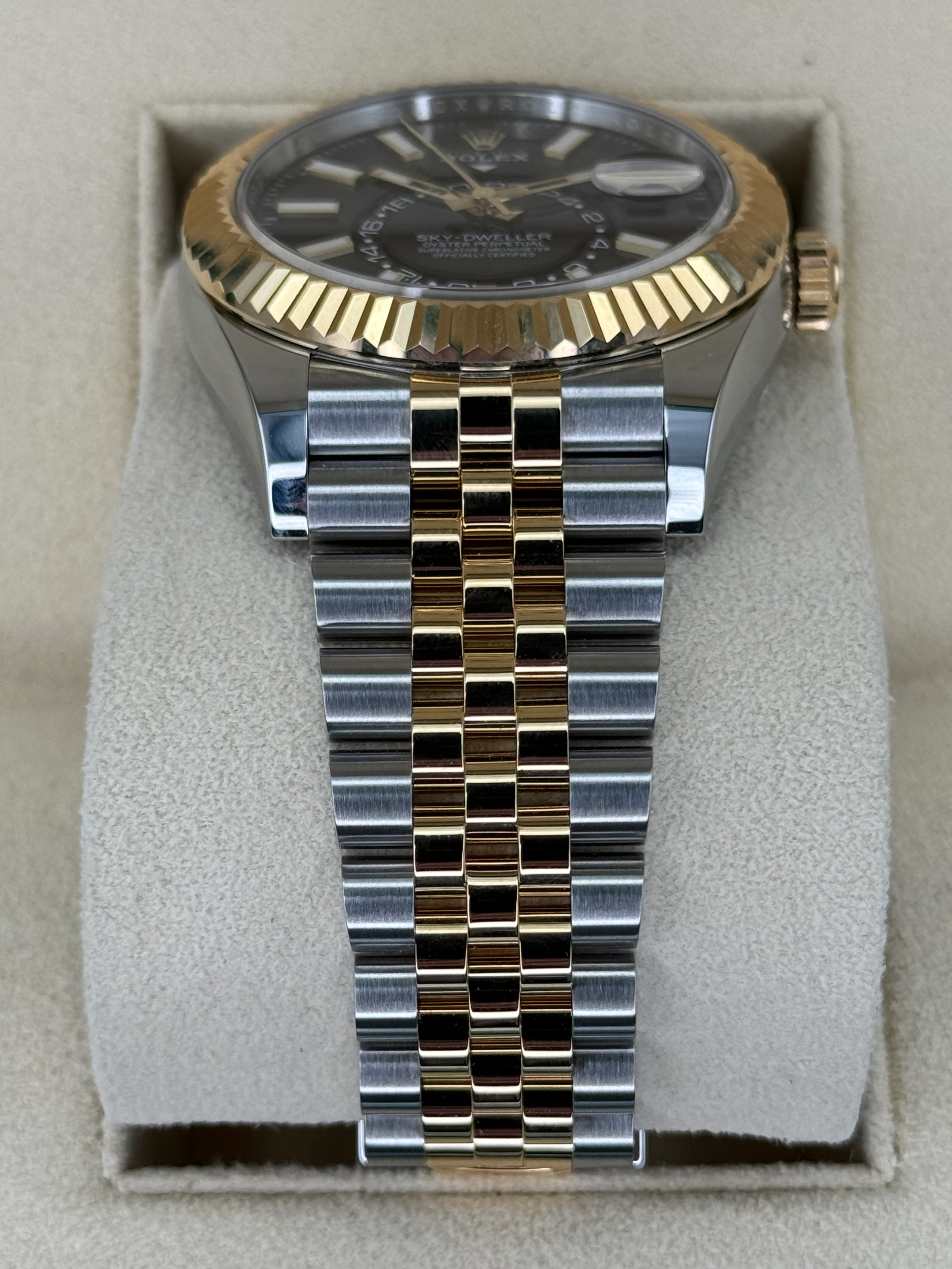 NEW 2024 Rolex Sky-Dweller 42mm 336933 Two-Tone Jubilee Black Dial - Image 3