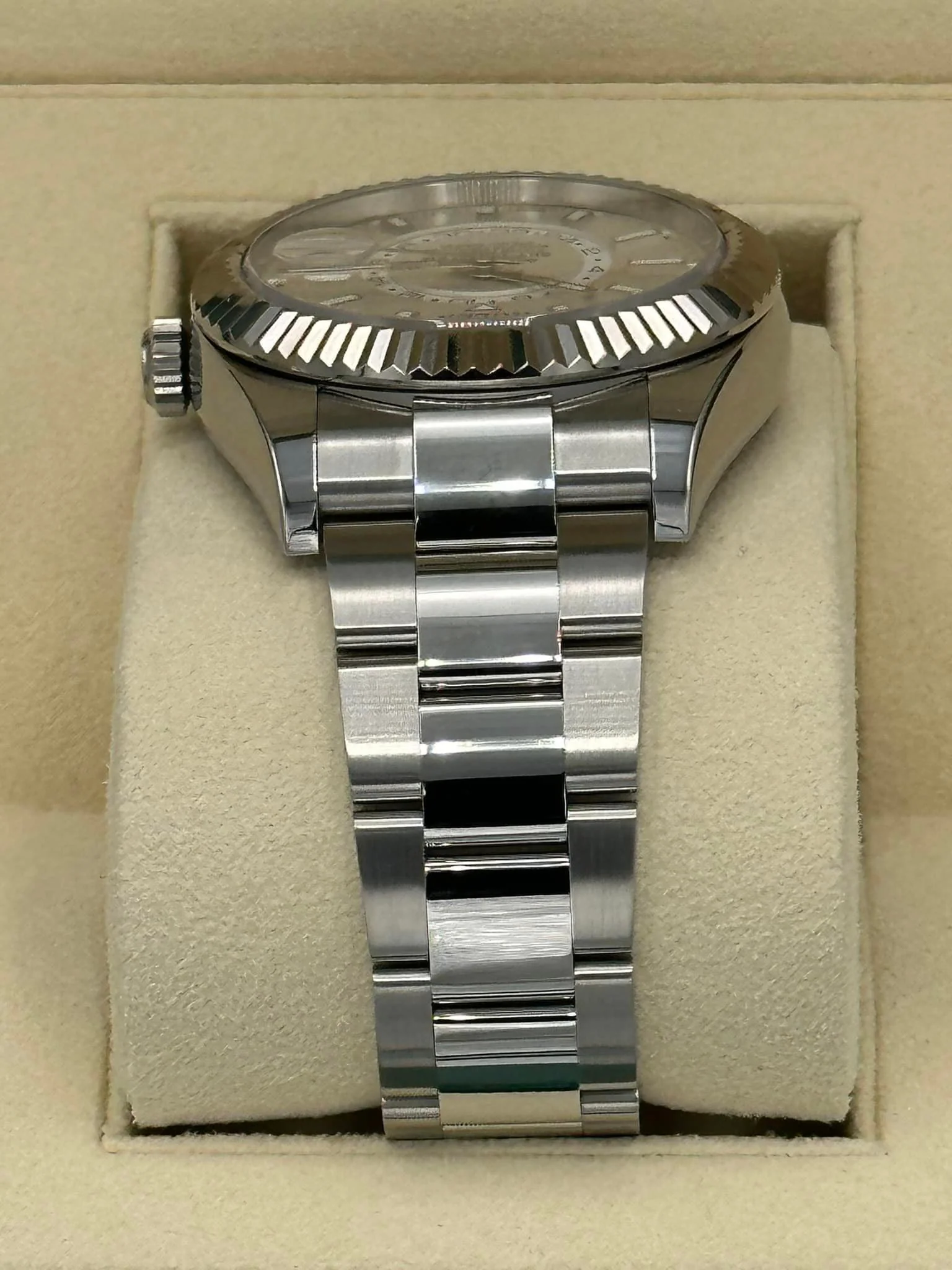 Rolex Sky-Dweller 42mm 326934 Stainless Steel Oyster White Dial - Image 4
