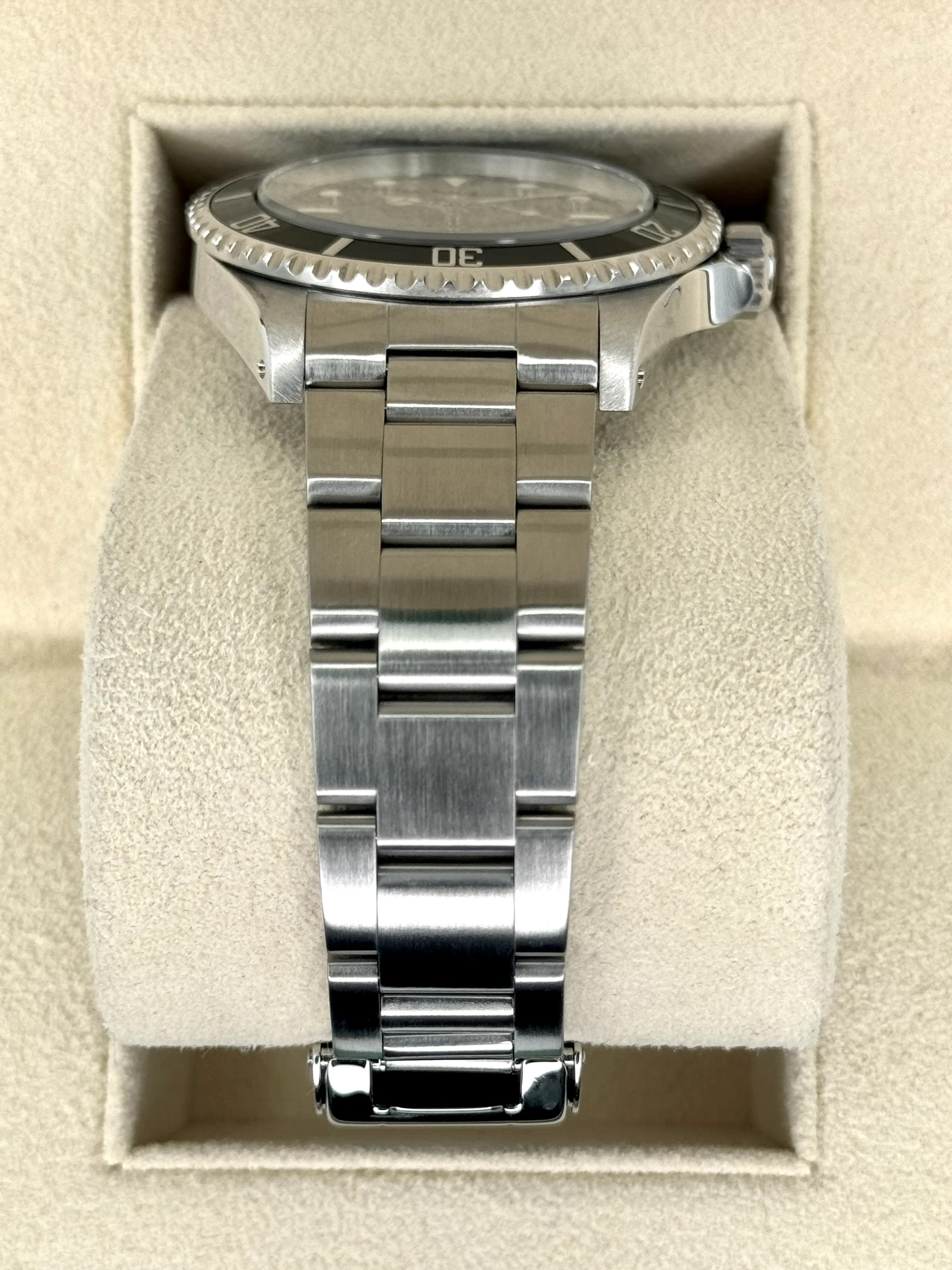 1995 Rolex Submariner 40mm 14060 Stainless Steel Black Dial - Image 3