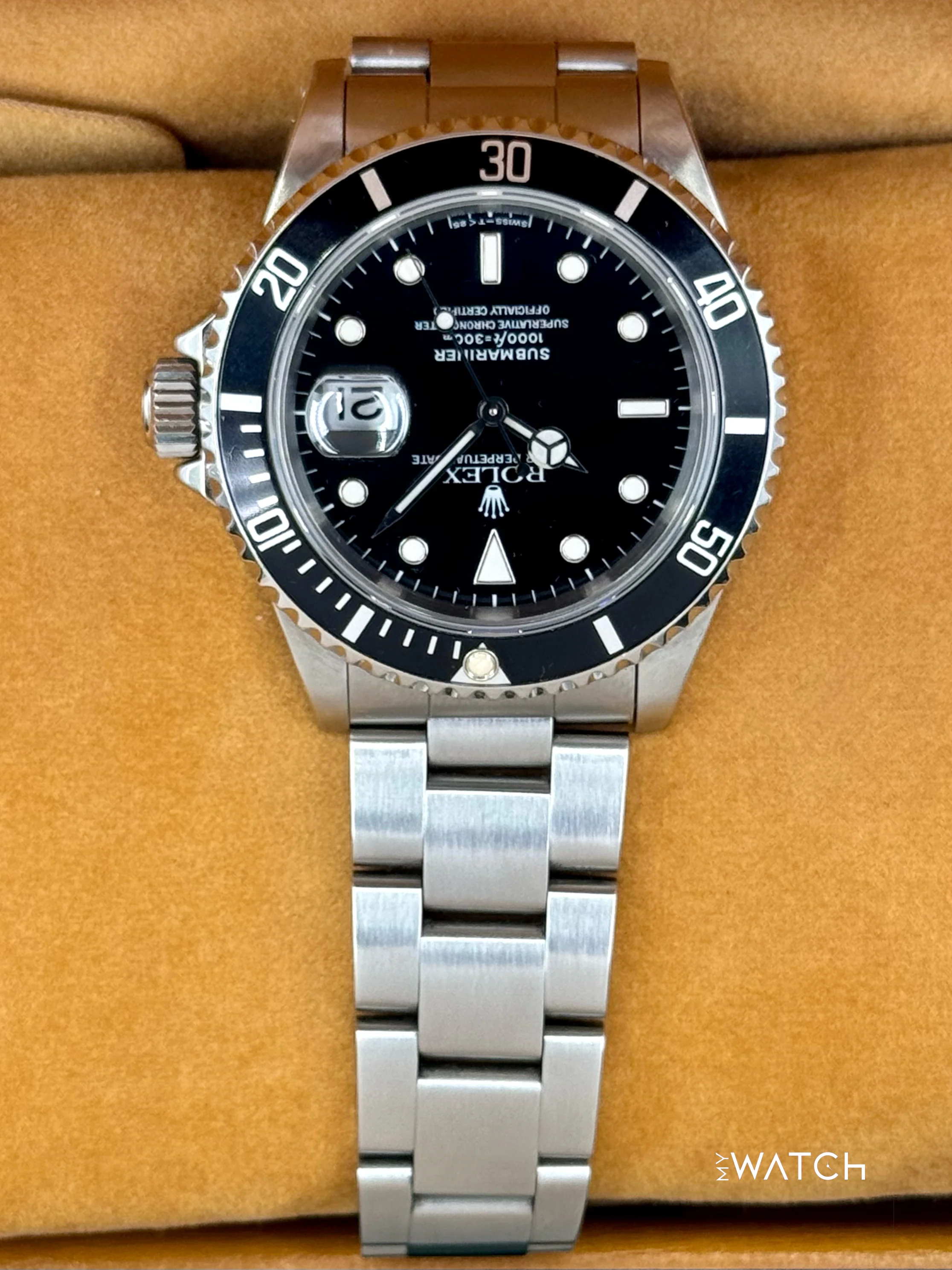 1993 Rolex Submariner 40mm 16610 Stainless Steel Black Dial - Image 4