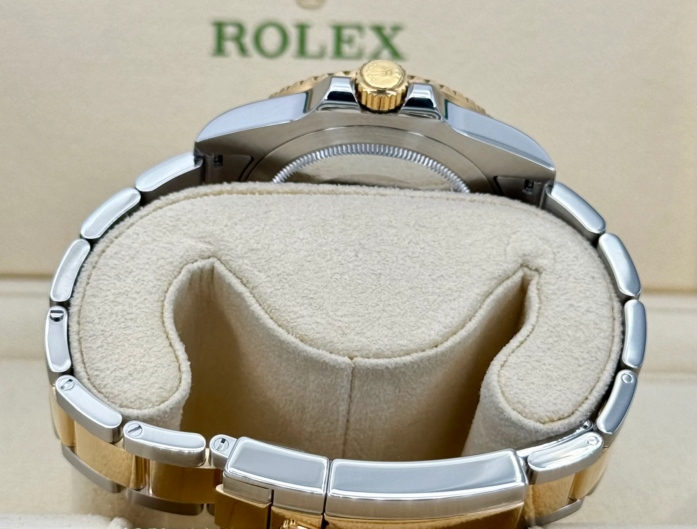 Rolex GMT-Master II 40mm 116713LN Two-Tone Black Dial - Image 9