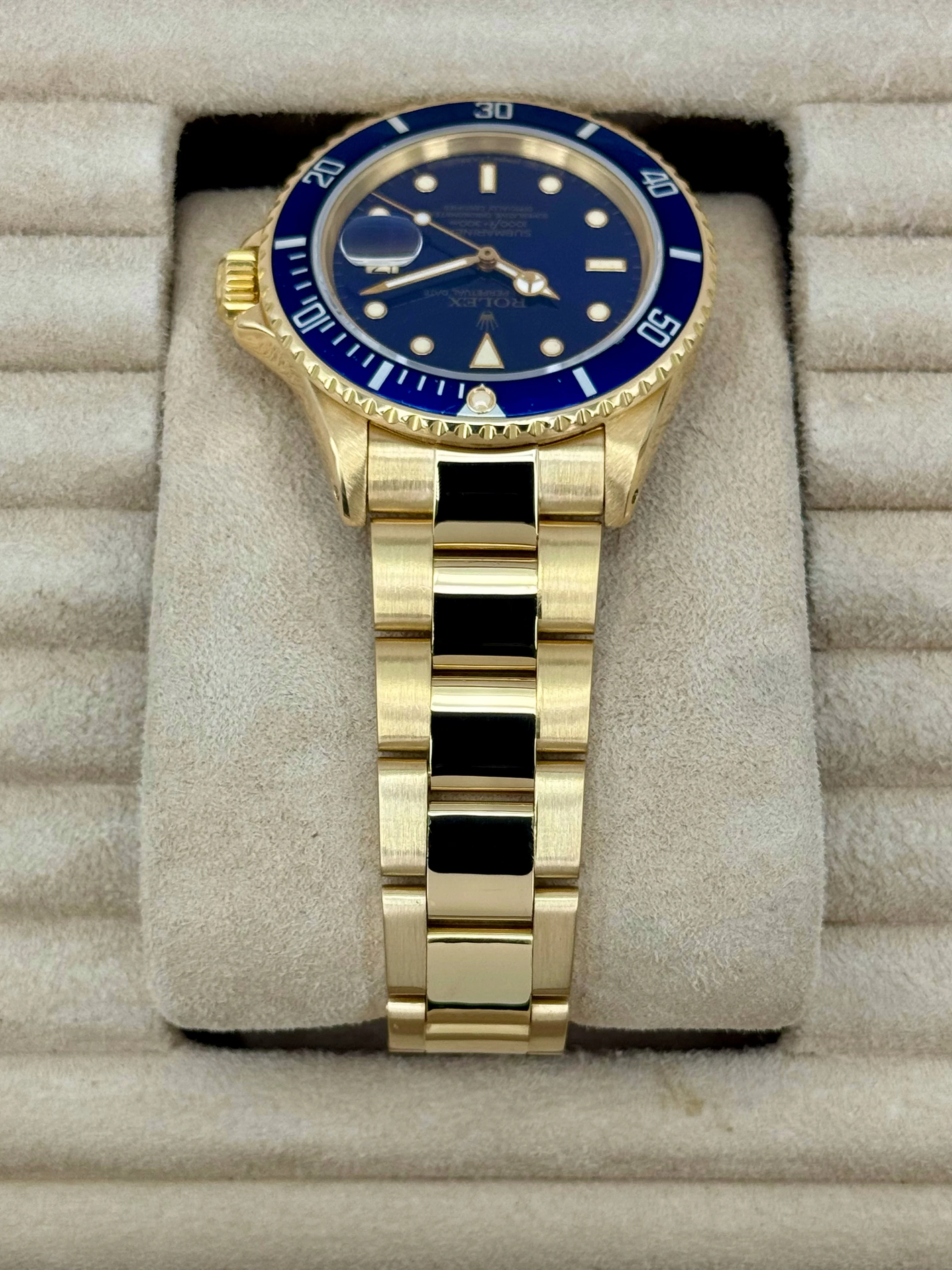 1987 Rolex Submariner "Bluesy" 40mm 16808 Yellow Gold Blue Dial - Image 4